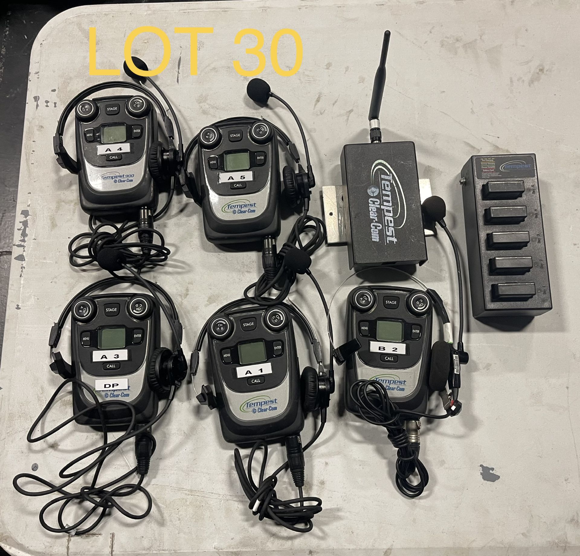 Temepst Belt Pack with battery charging system and antenna, M: GS-2066-CC¨, SN: 86792974705