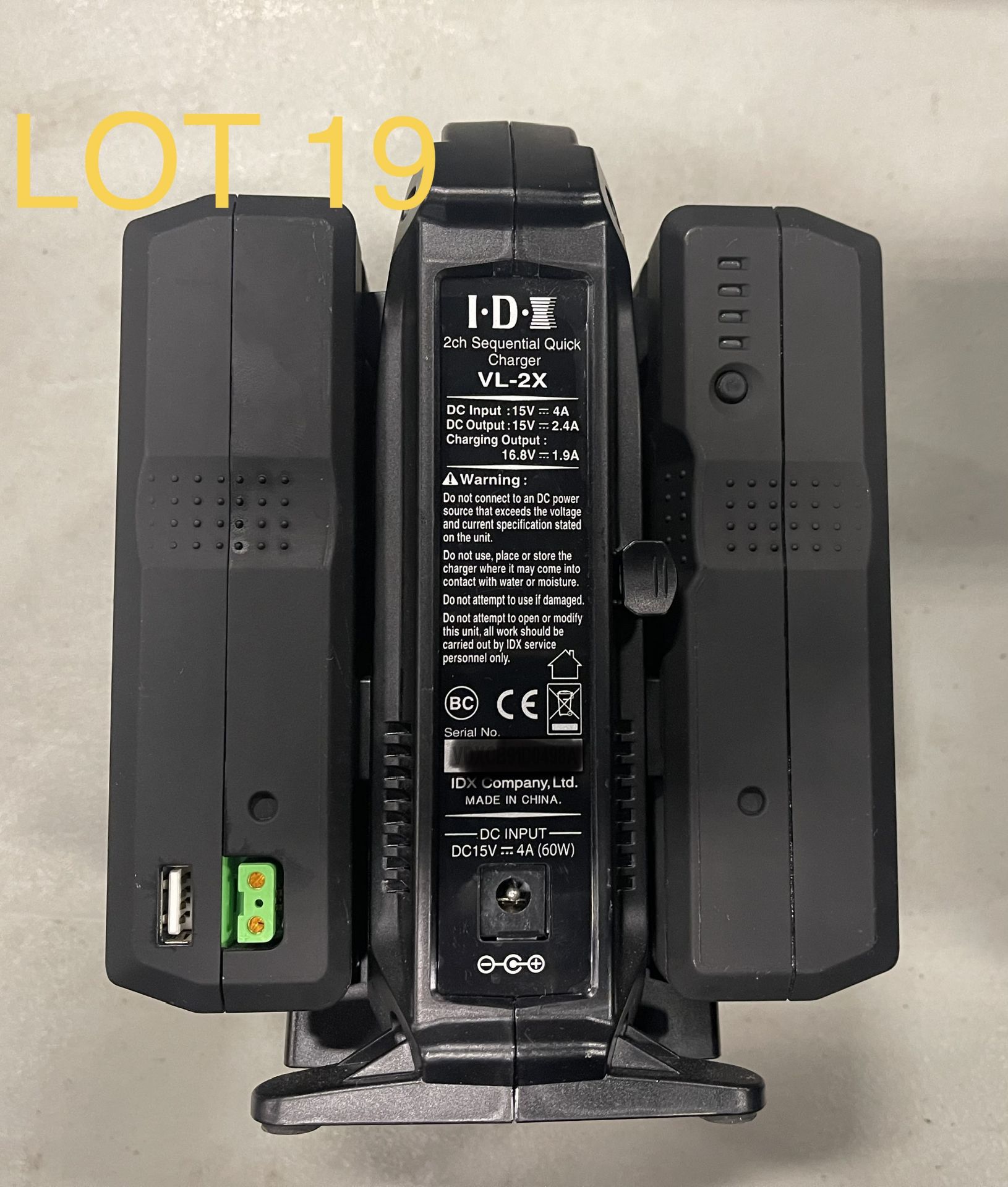 IDX Camera Quick charger with batteries, M: VL-2X, SN: VDXCB91DO460A - Image 3 of 3