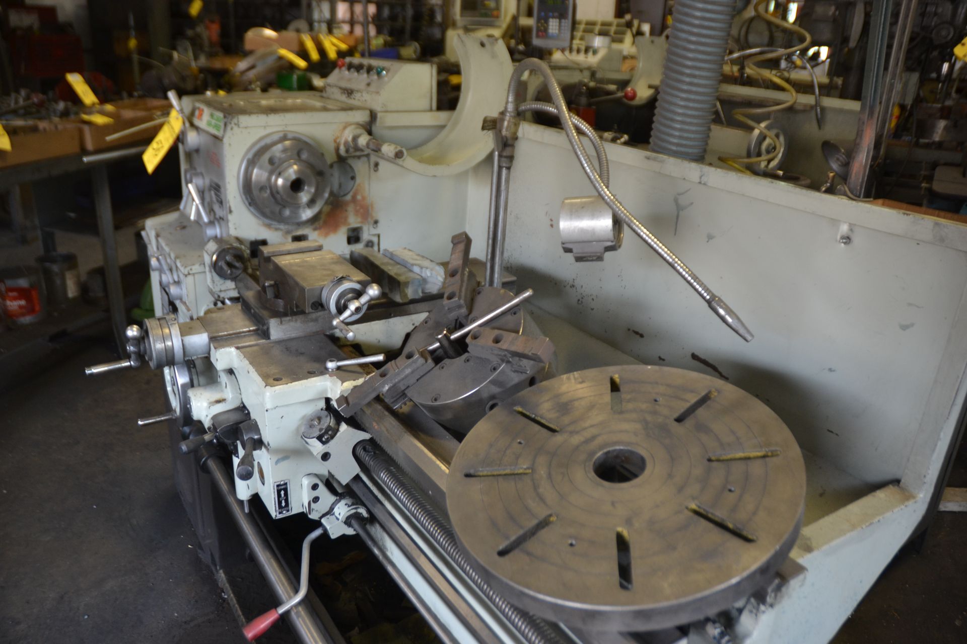 Victor 1630B Precision Lathe - Image 2 of 2