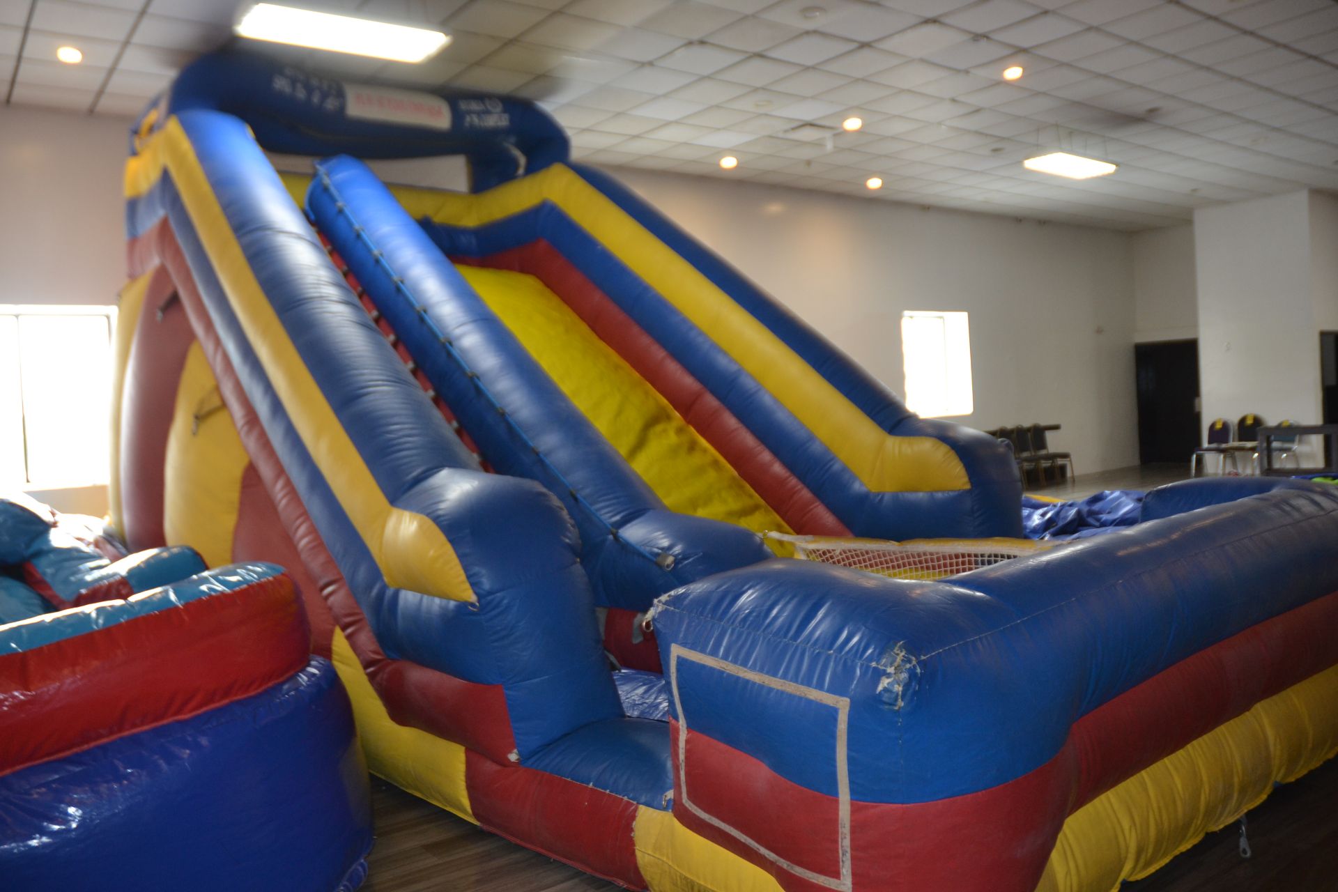 Inflatable Slide with (2) Blowers - Image 3 of 5