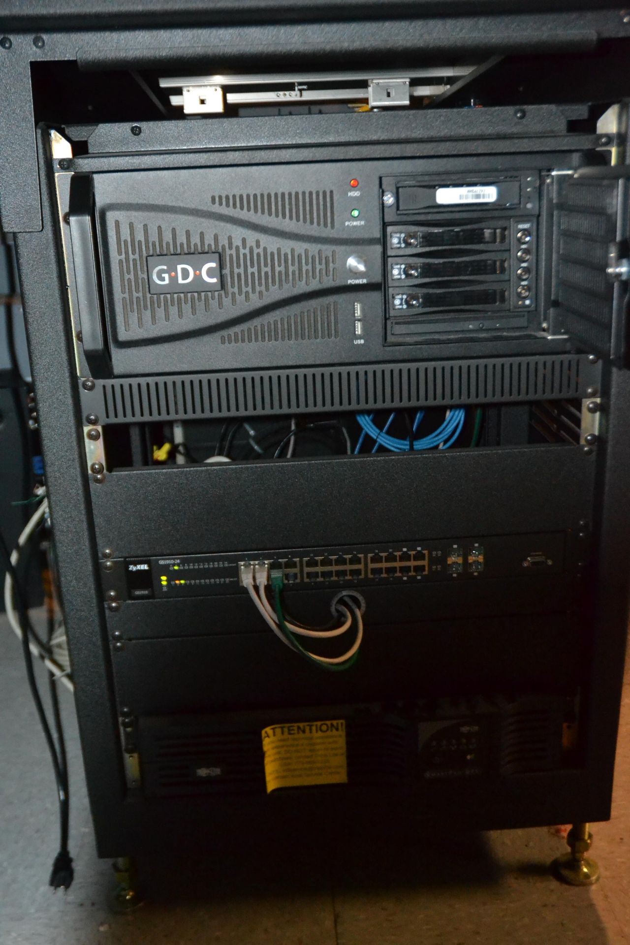 2013 NEC NC1200C DLP with MIT Power Distribution Unit, GDC, Zyxel M: G101910 Switchers and Tripp- - Image 5 of 5