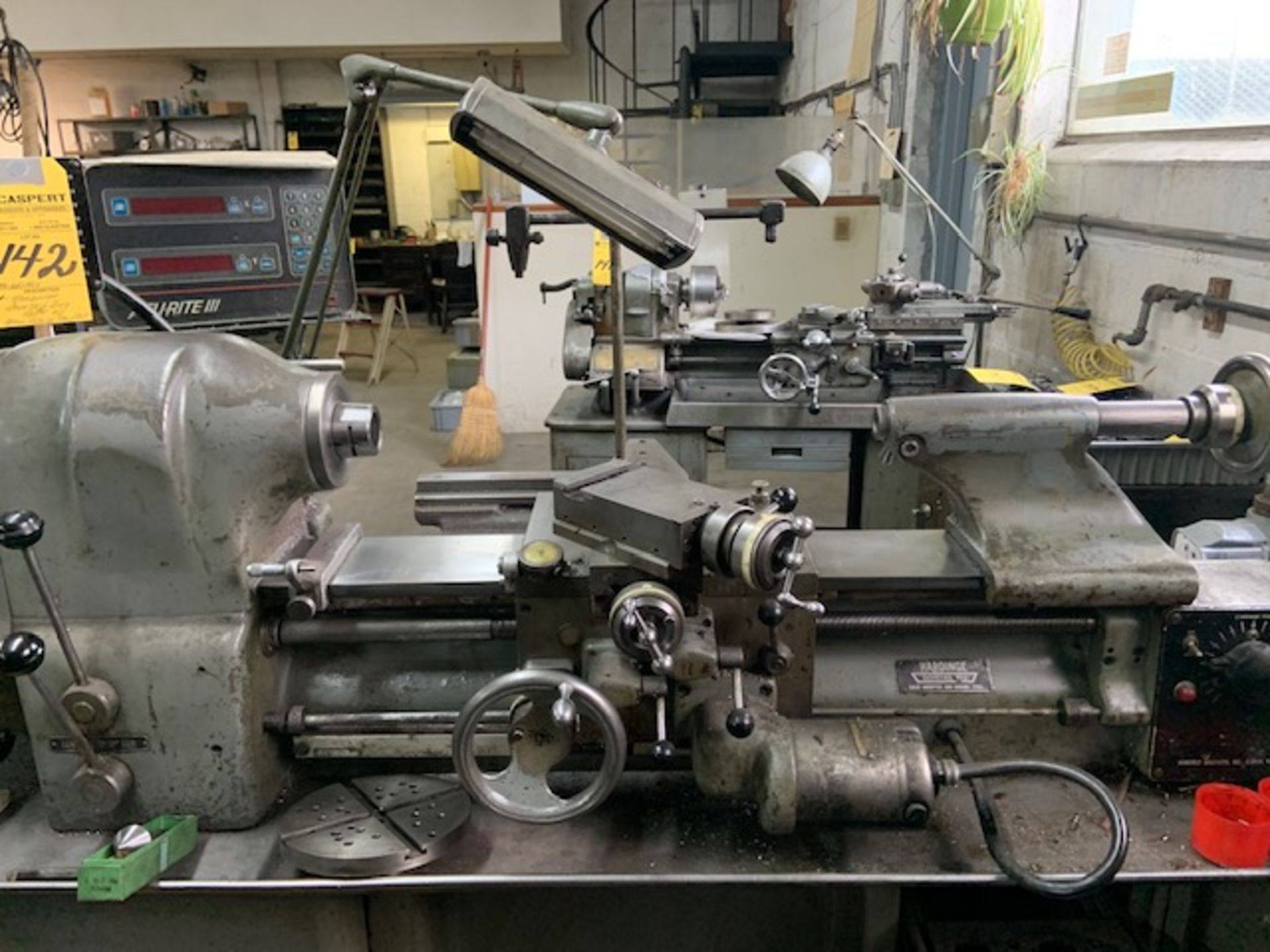 Hardinge Dove Tail Bed Lathe w/ Accu-Rite OOO Read Out, M: HLV - Image 2 of 3