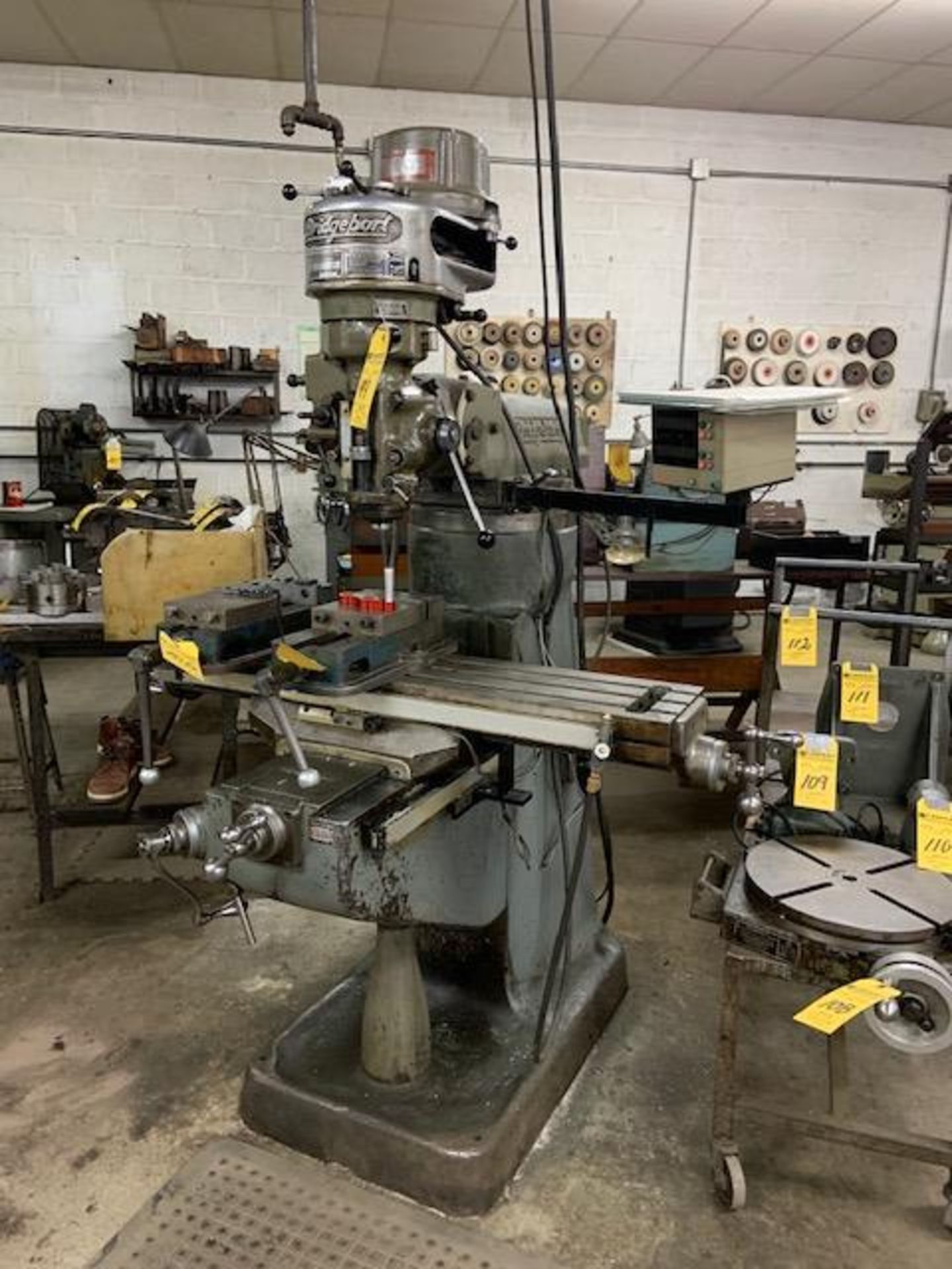 BRT Milling Machine J-66259 Spindle Speed, 9" x 42" T-Slot Table, 12/BR 7372