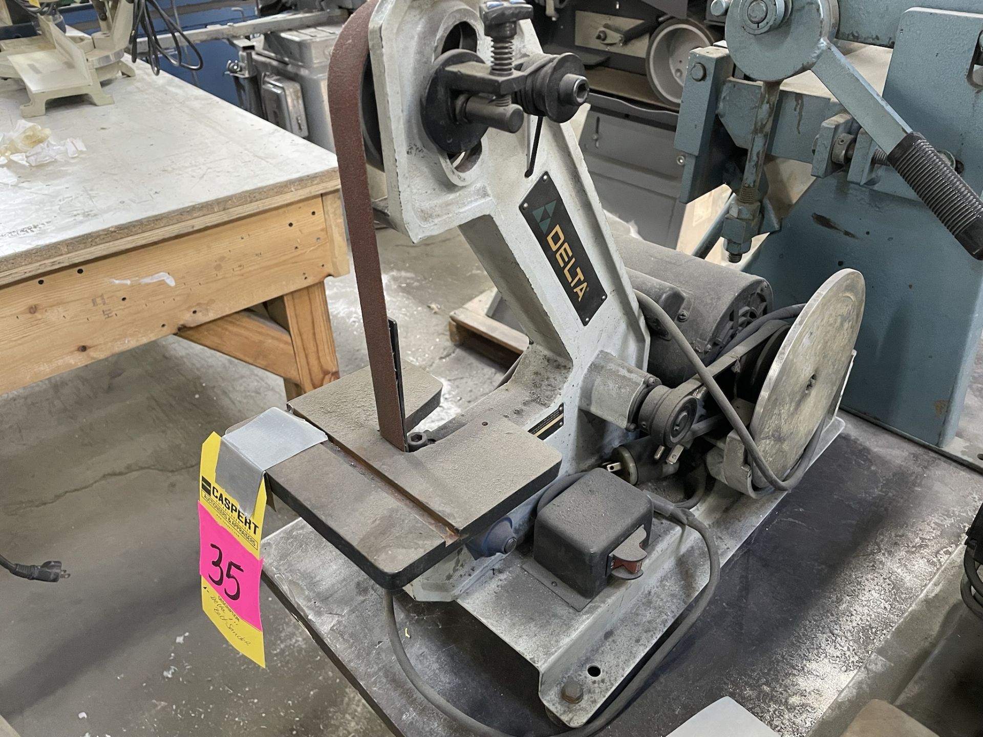 Delta 1" Belt Sander