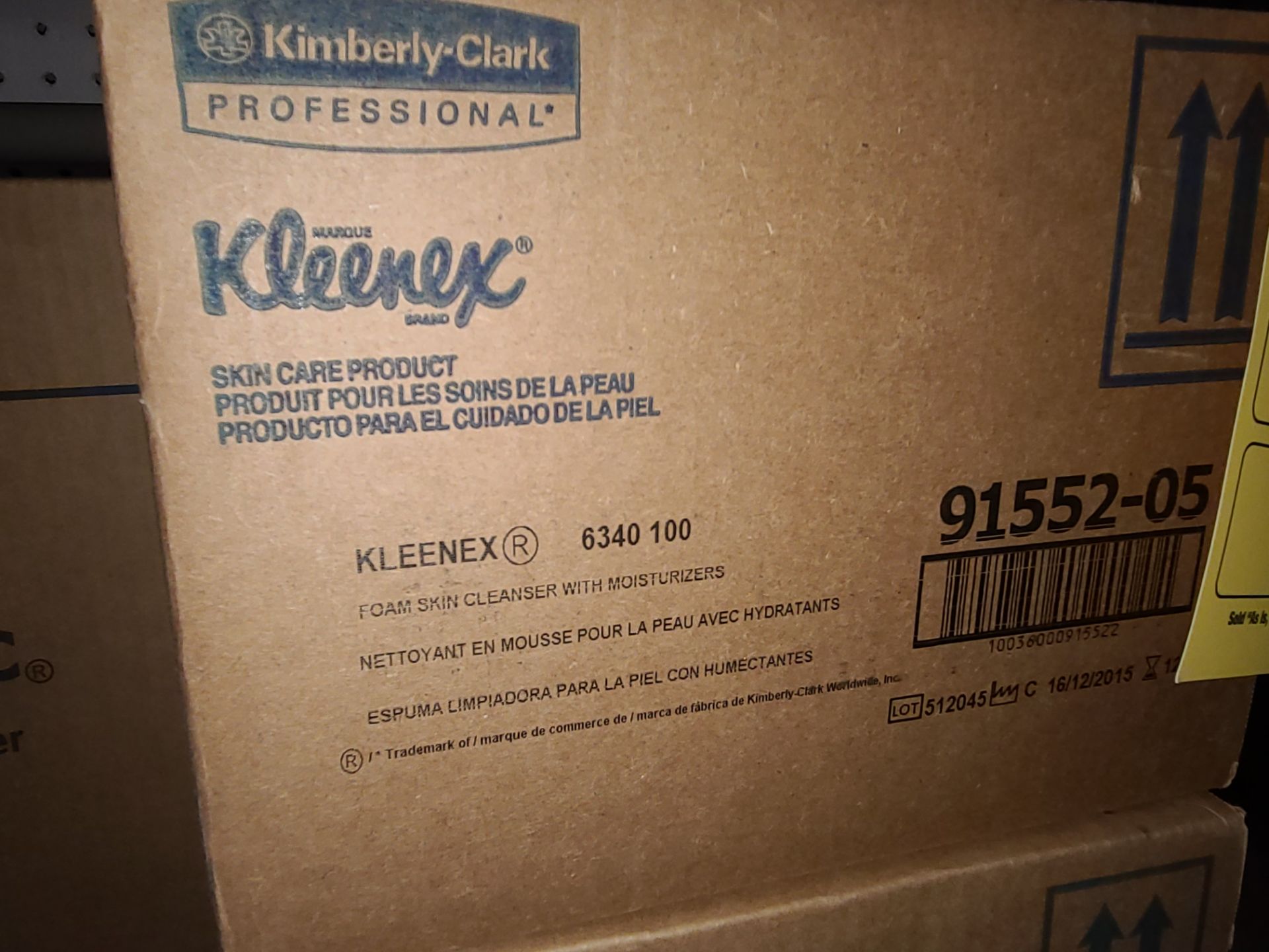 LOT OF BATHROOM SUPPLIES: (8) CASES (6) PER CASE KLEENEX FOAM SKIM CLEANSER W/ MOISTURIZER; (2) - Image 2 of 4