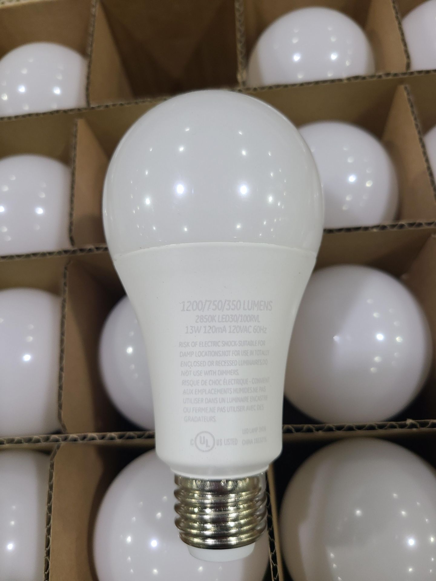 (770) GE LED DIMMABLE LIGHT BULB - Image 2 of 3