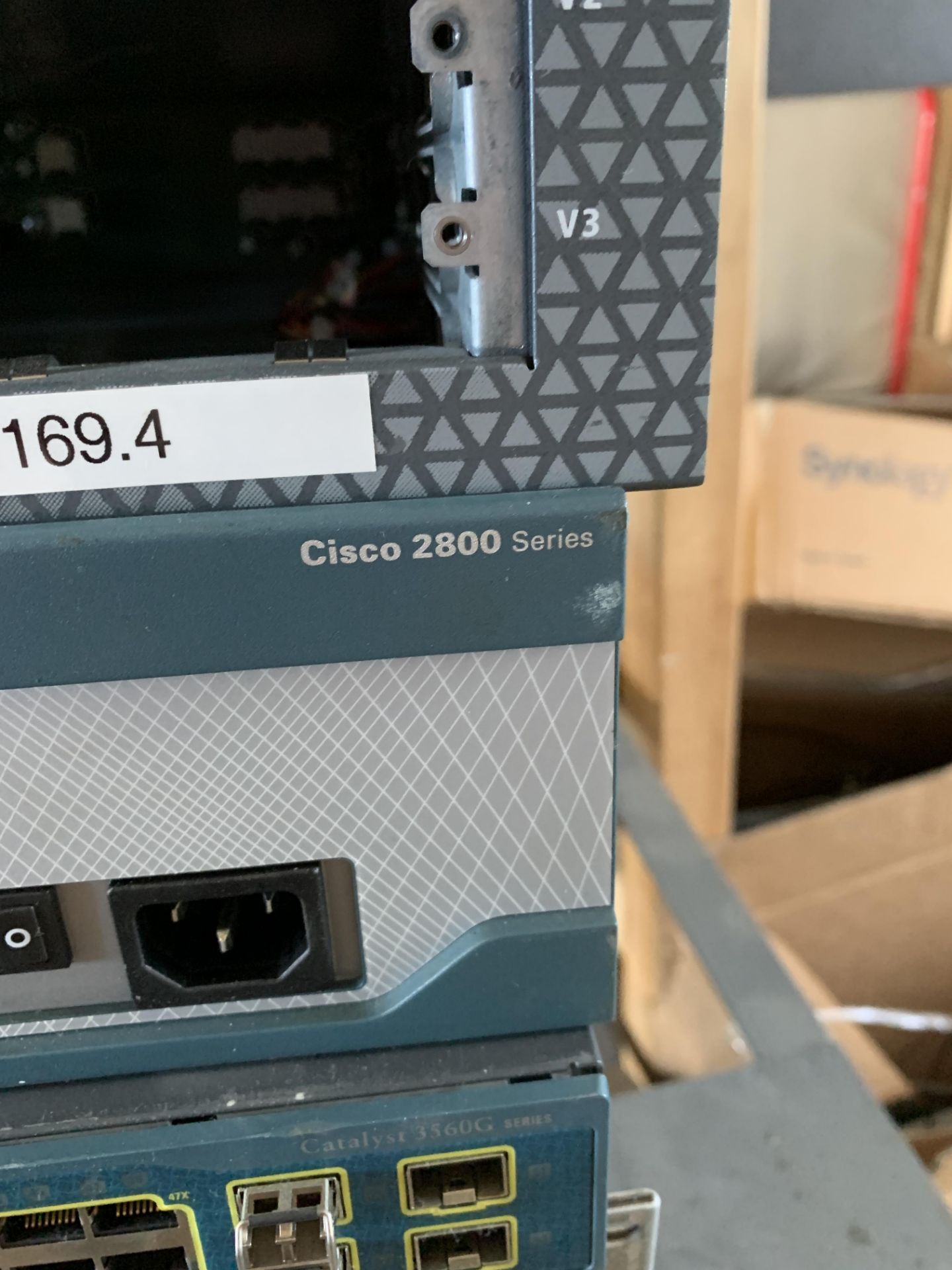 LOT OF MISC SERVER EQUIPMENT: (1) CISCO 5500 SERIES WIRELESS CONTROLLER; (1) CATALYST 3560G - Image 4 of 4