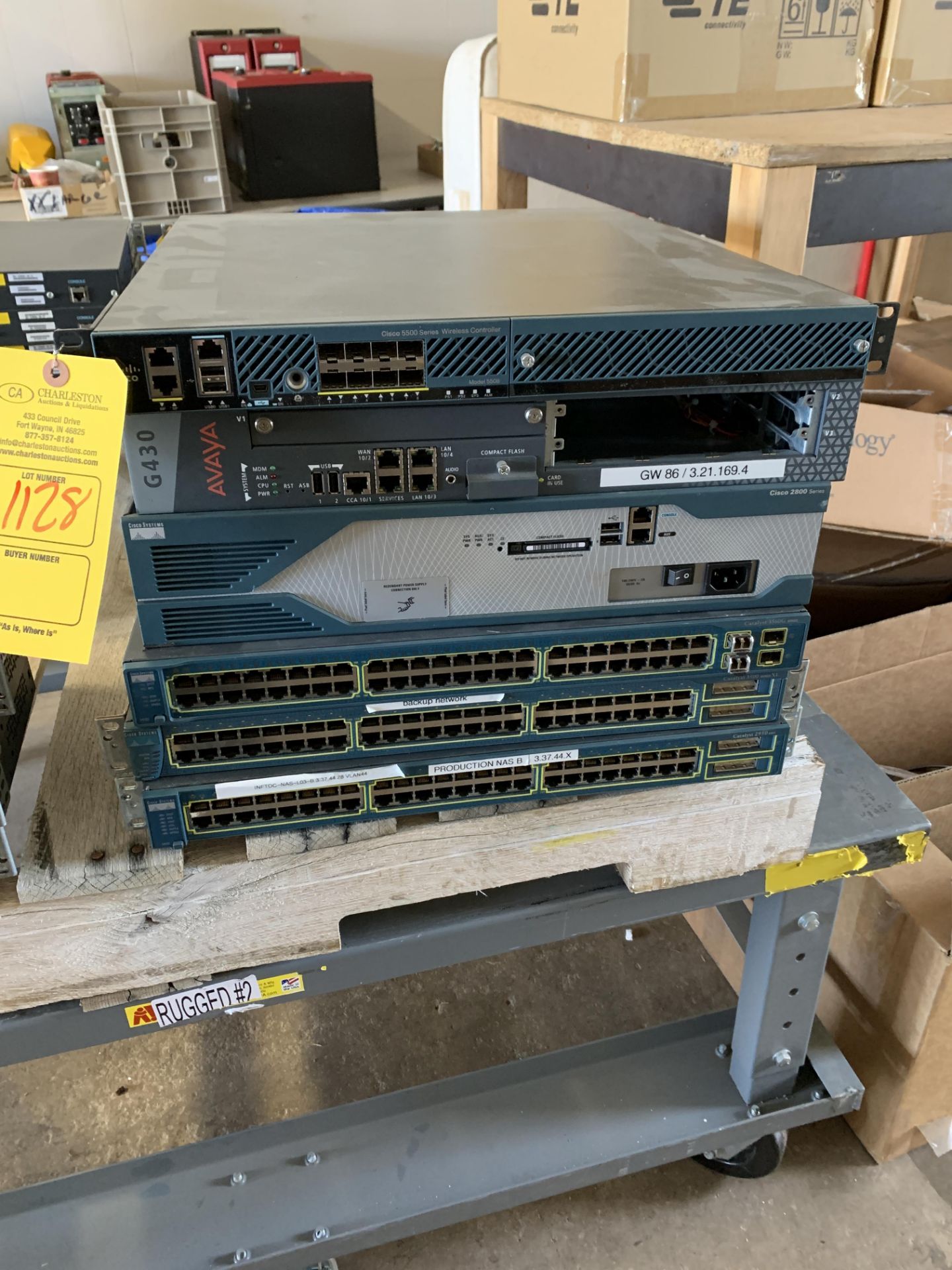 LOT OF MISC SERVER EQUIPMENT: (1) CISCO 5500 SERIES WIRELESS CONTROLLER; (1) CATALYST 3560G