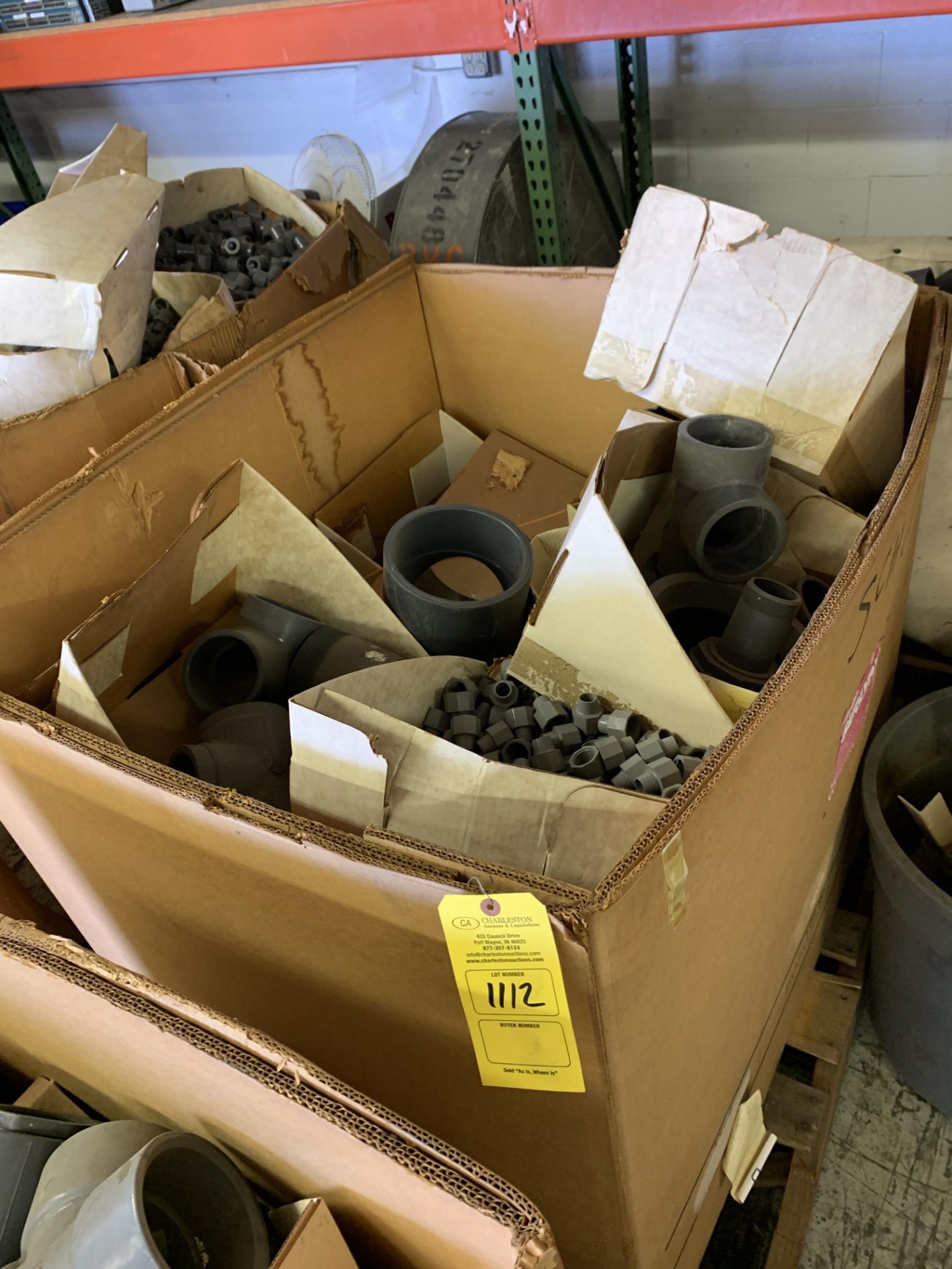 PALLET OF VARIOUS PLUMBING AND PVC