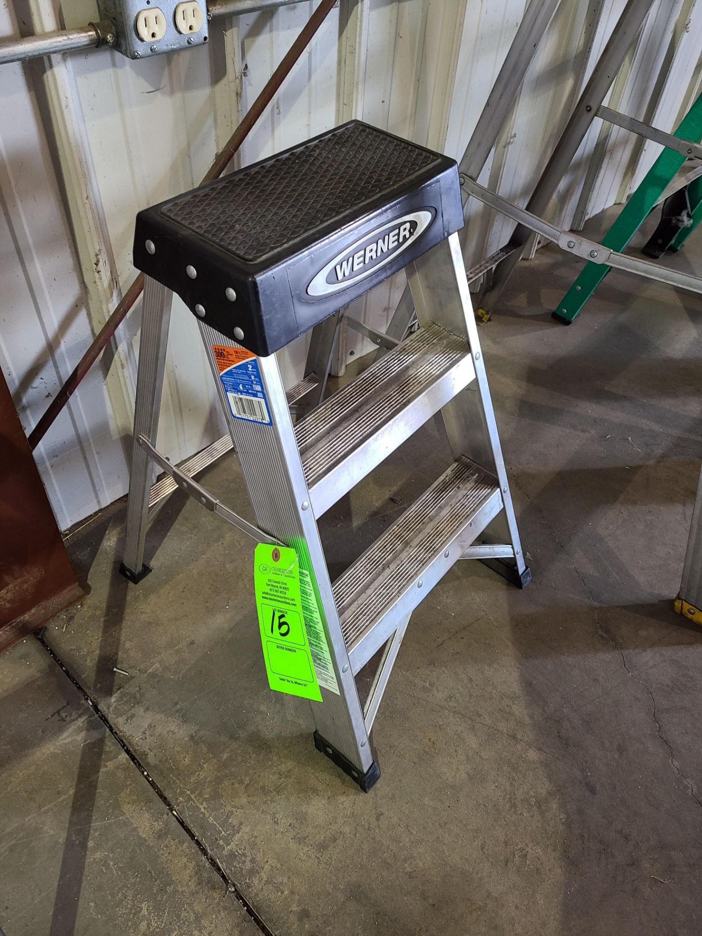 WERNER 2' ALUMINUM LADDER