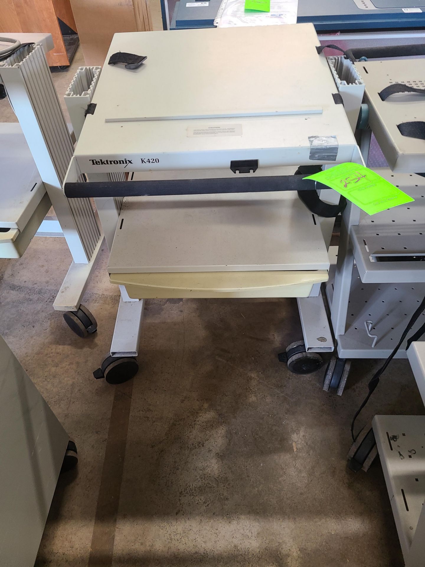 TEKTRONIX K420 TEST EQUIPMENT CART