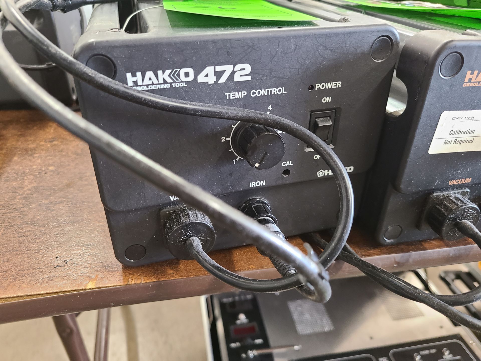 HAKKO 472 DESOLDERING STATION WITH 807 TOOL - Image 2 of 2