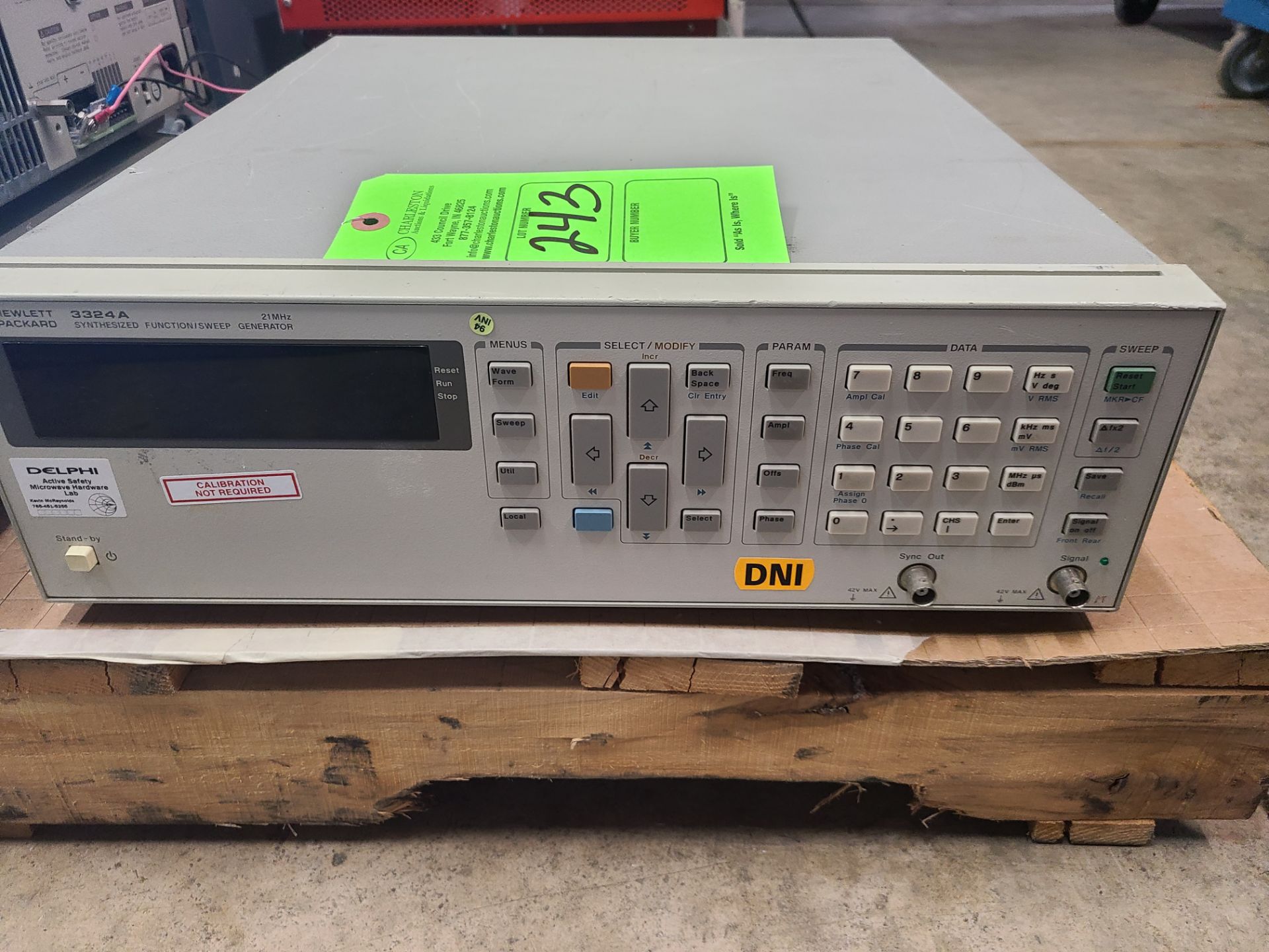 HP 3324A SYNTHESIZED FUNCTION / SWEEP GENERATOR