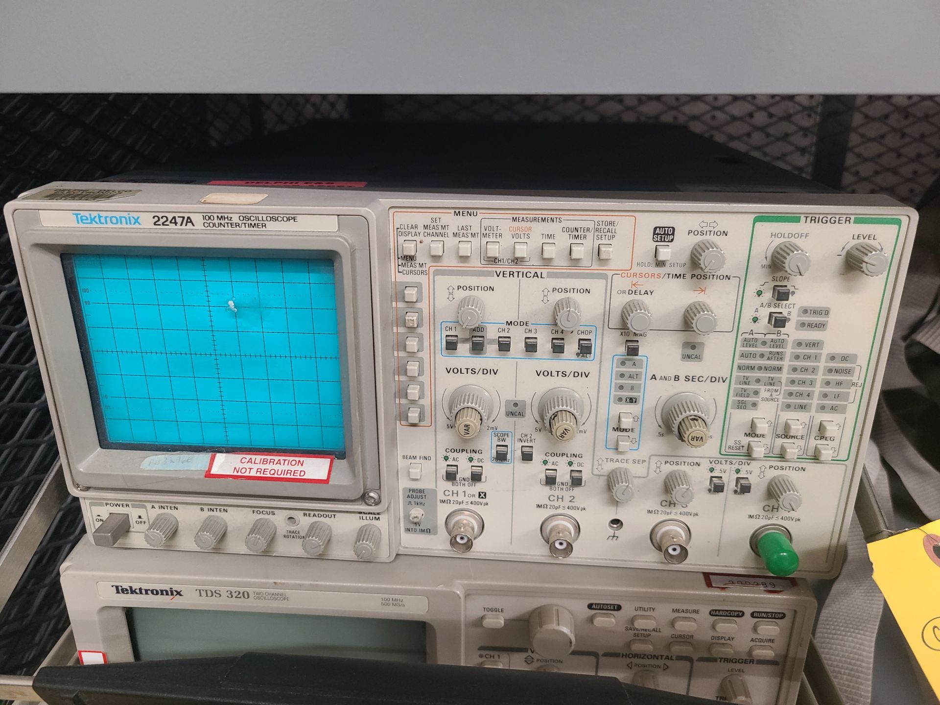 TEKTRONIX 2247A 100 MHZ OSCILLOSCOPE; COUNTER; TIMER