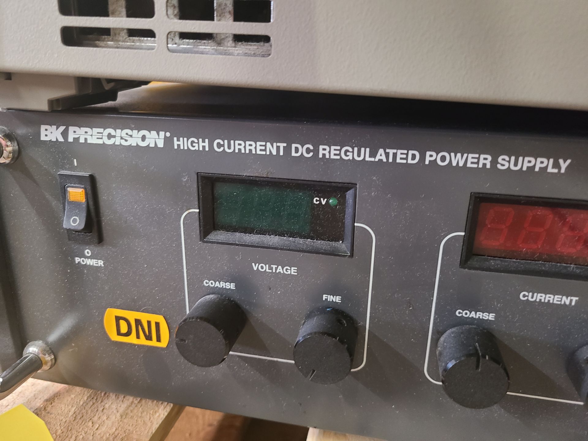BK PRECISION HIGH CURRENT DC POWER SUPPLY - Image 2 of 2