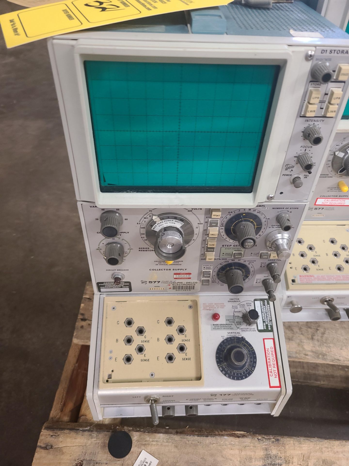 TEKTRONIX 577 CURVE TRACER