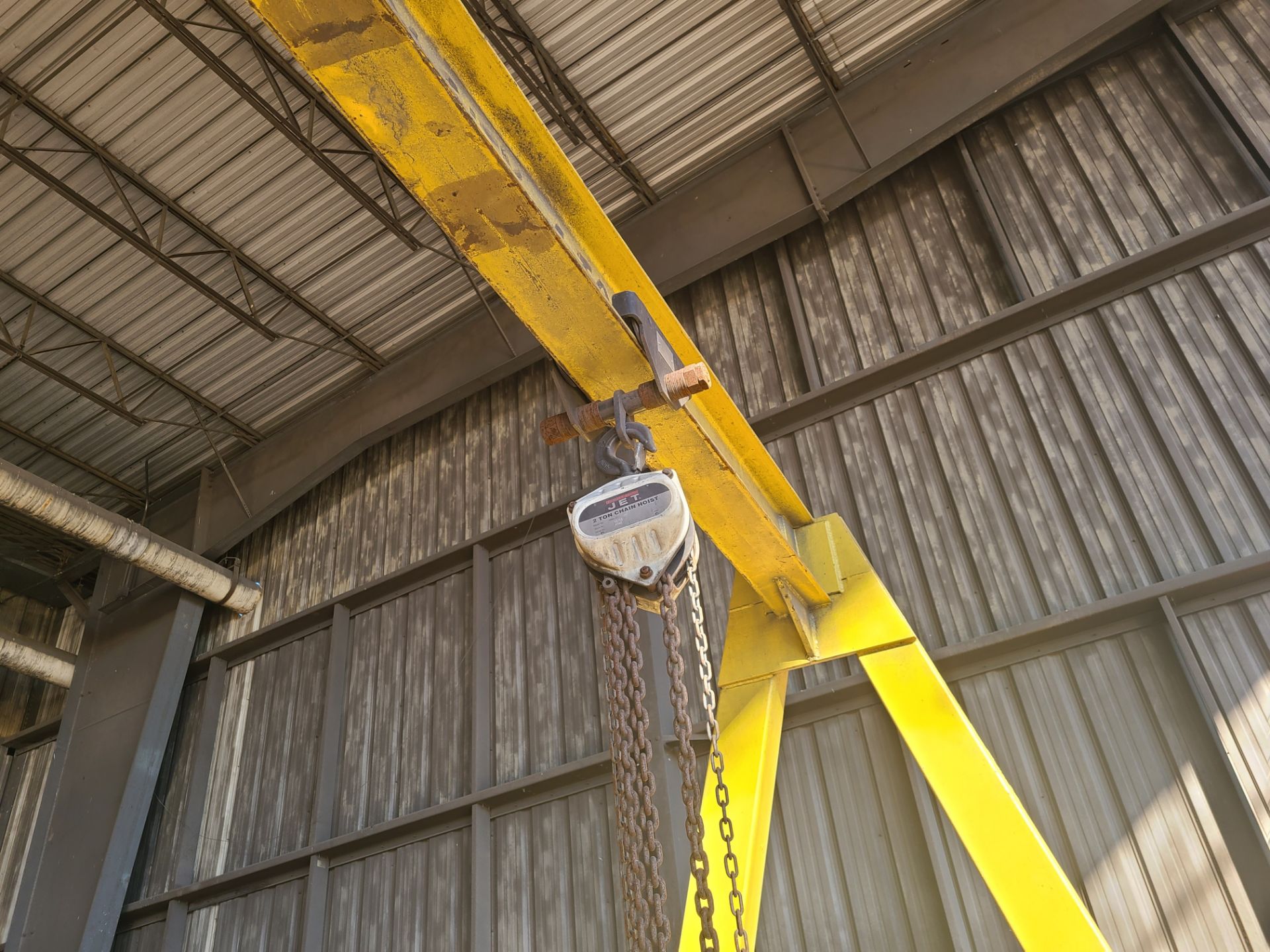 A-FRAME HOIST WITH 1 TON CAPACITY; JET 2 TON MANUAL CHAIN HOIST 12' TALL X 13' WIDE 8' BASE - Image 2 of 2