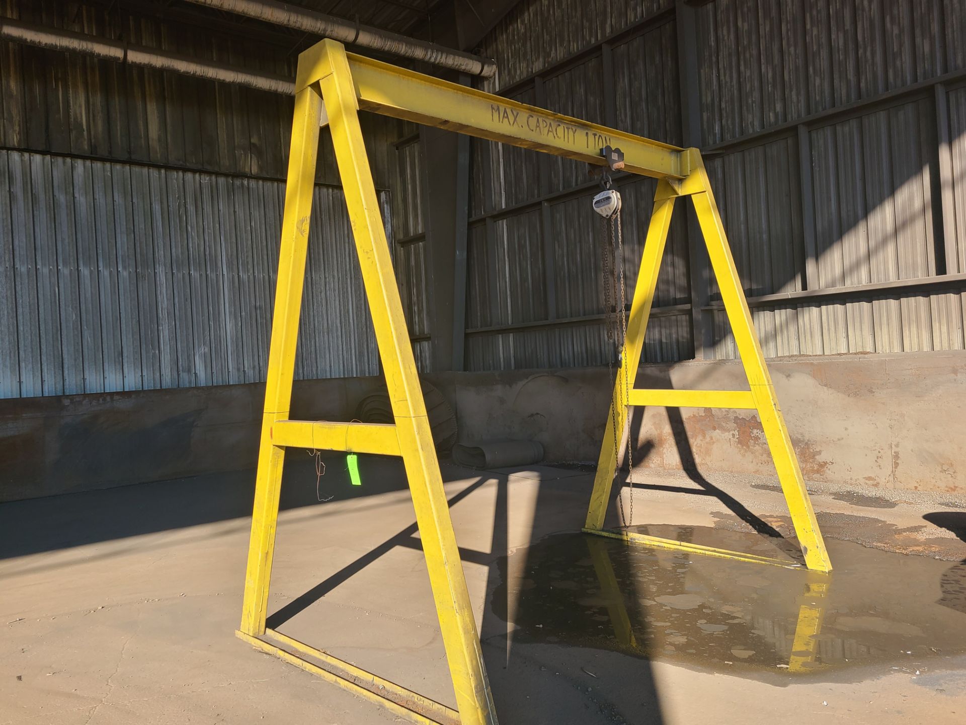 A-FRAME HOIST WITH 1 TON CAPACITY; JET 2 TON MANUAL CHAIN HOIST 12' TALL X 13' WIDE 8' BASE