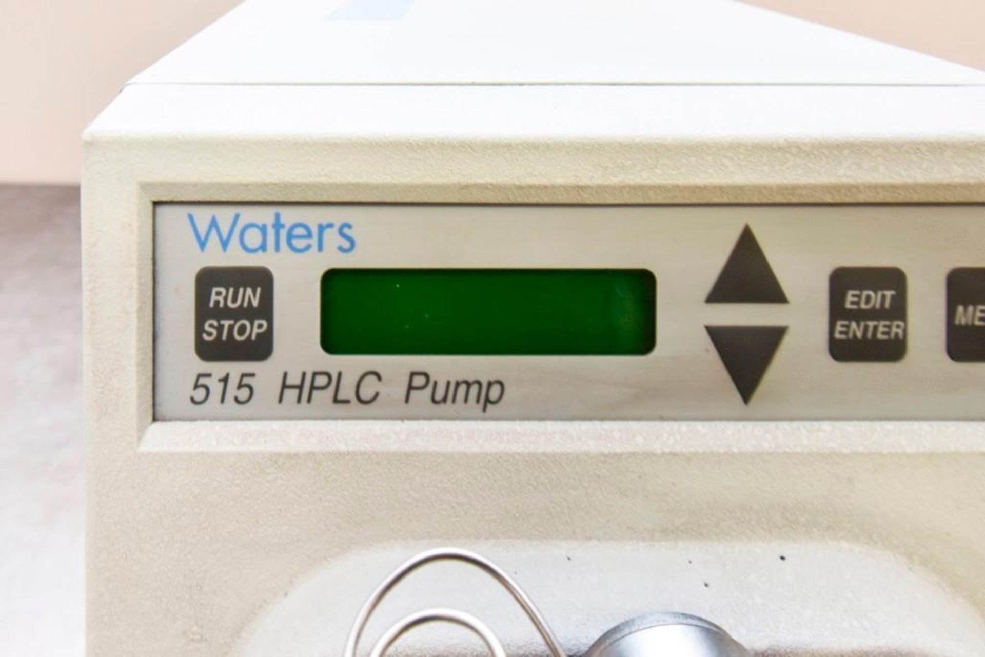 Waters 717 Plus Autosampler, 515 HPLC pump, pump control module - Image 12 of 29