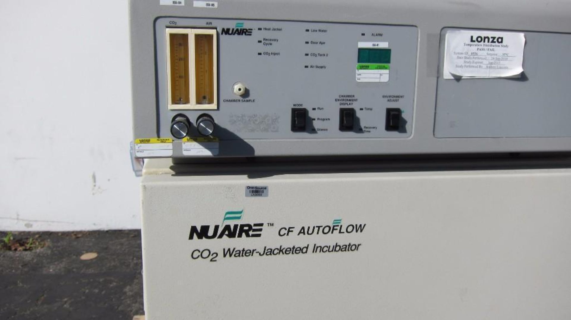 Nuaire CO2 Water Jacketed Incubator MDL NU-1500 - Image 2 of 8