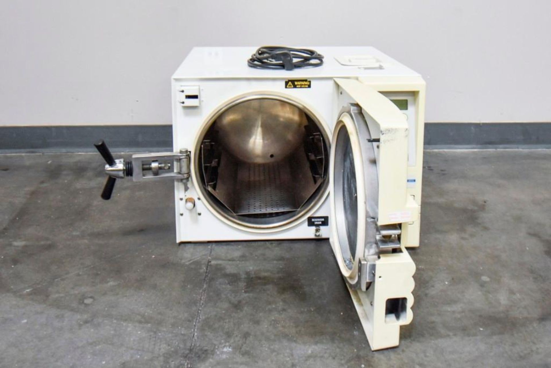 VWR Autoclave MDL AS12 - Image 9 of 16