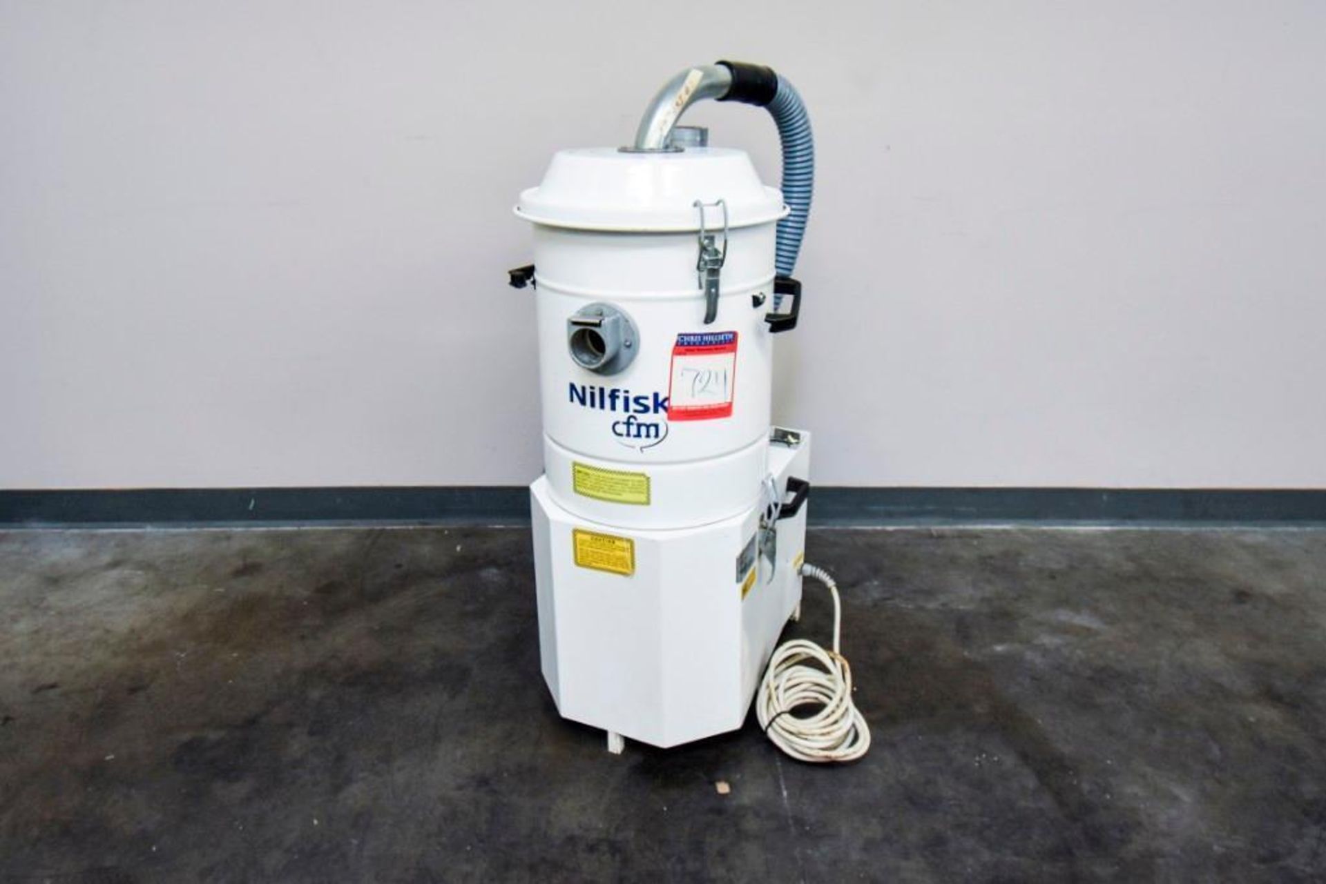 Nilfisk CFM Vaccum MDL 3151 - Image 3 of 8