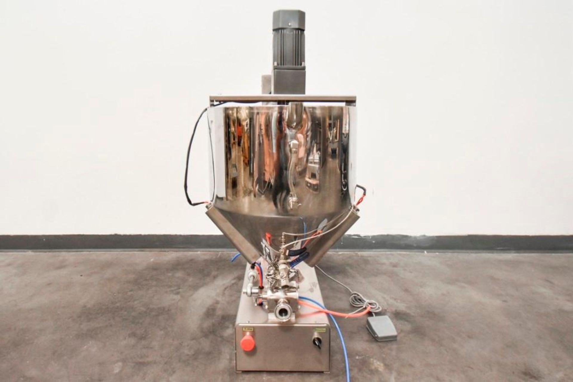 Quantitative Semi-Automatic Paste Liquid Filling Machine G1WG with Heated Hopper & Mixing Motor - Image 4 of 15