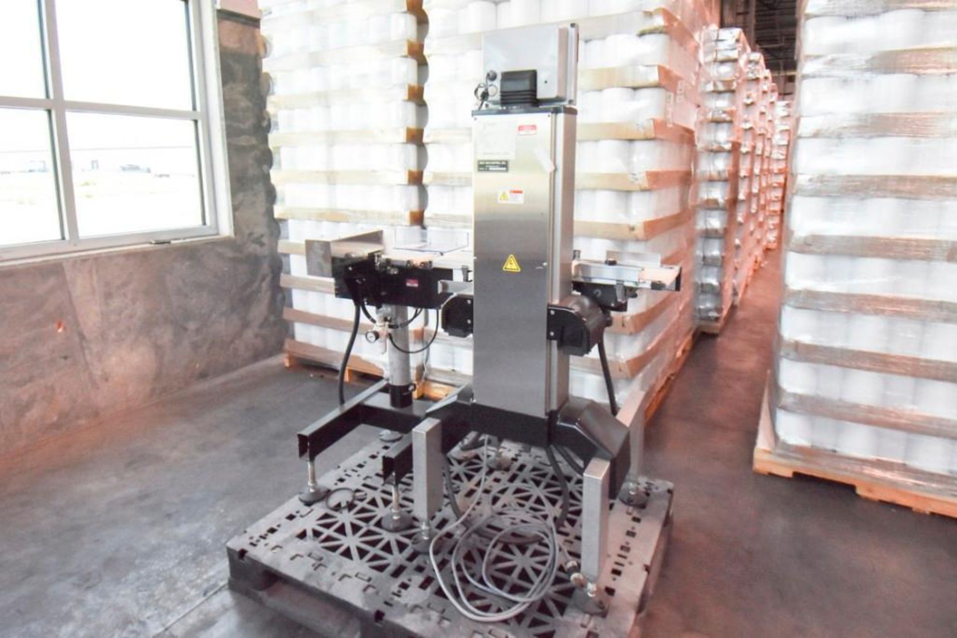 Ishida Checkweigher with Pneumatic Kick - Image 15 of 16