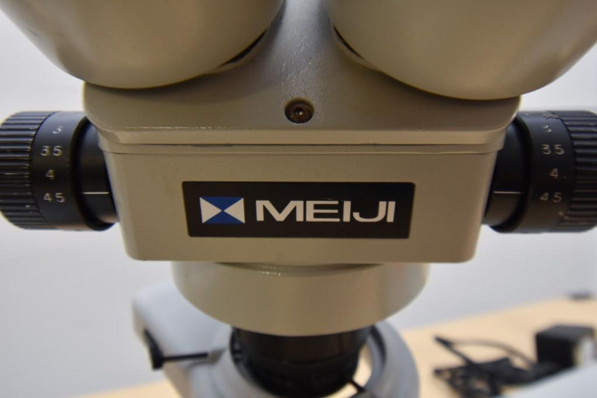 Meiji EMZ Microscope - Image 2 of 5