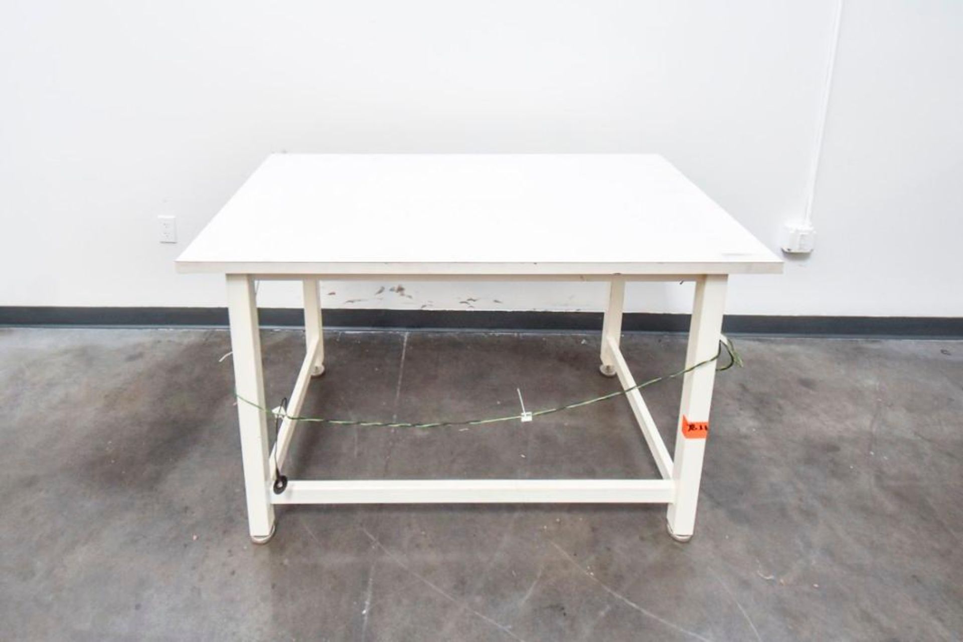Small White Inspection Table - Image 2 of 6