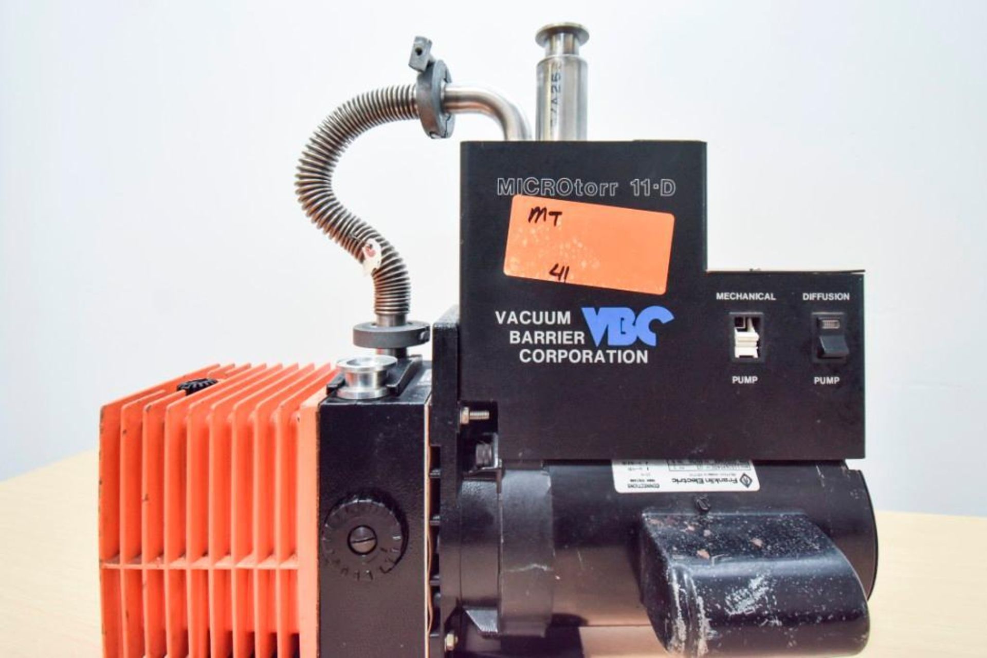 VBC Microtorr 11D Integrated Diffusion Pump System With Alcatel 2004 Vacuum Pump - Image 2 of 2