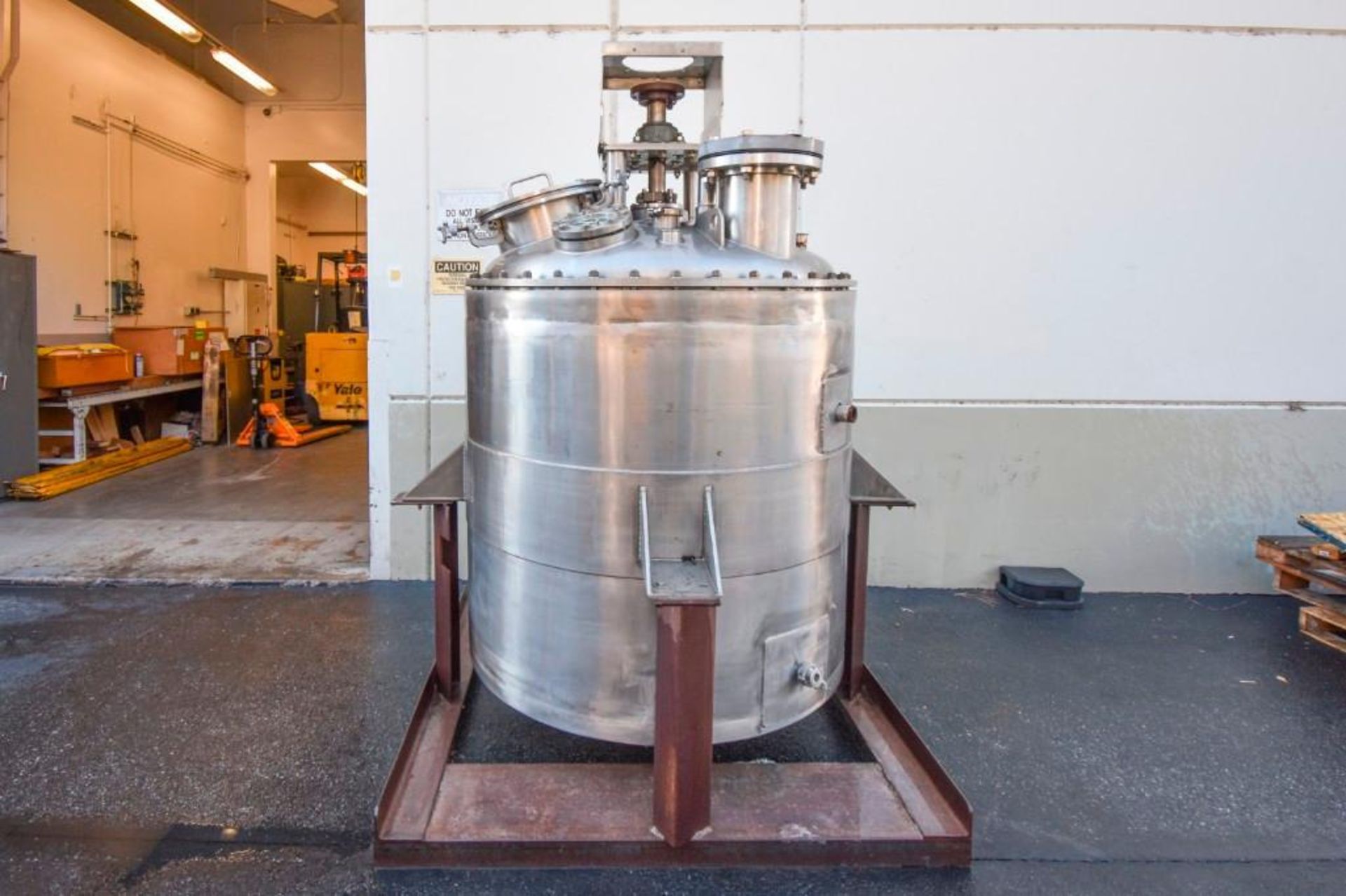 Jacketed Mixing Tank