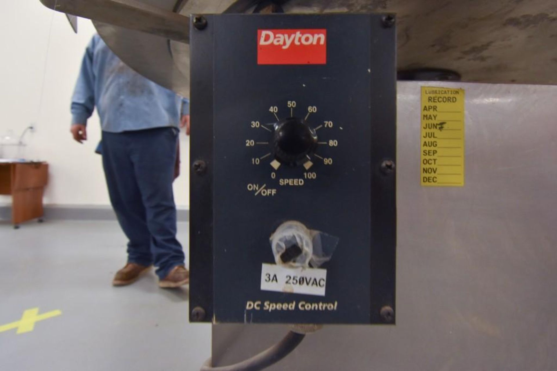 Accumulation Table with Dayton Variable Speed Control 42'' Diameter - Image 3 of 3