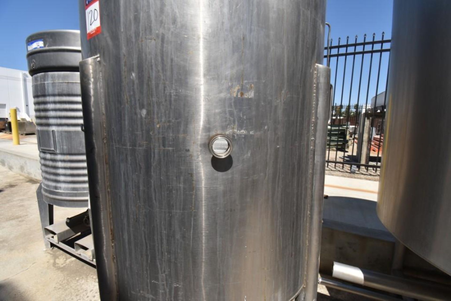 Stainless Steel Liquid Tank 440 Gallons - Image 2 of 6