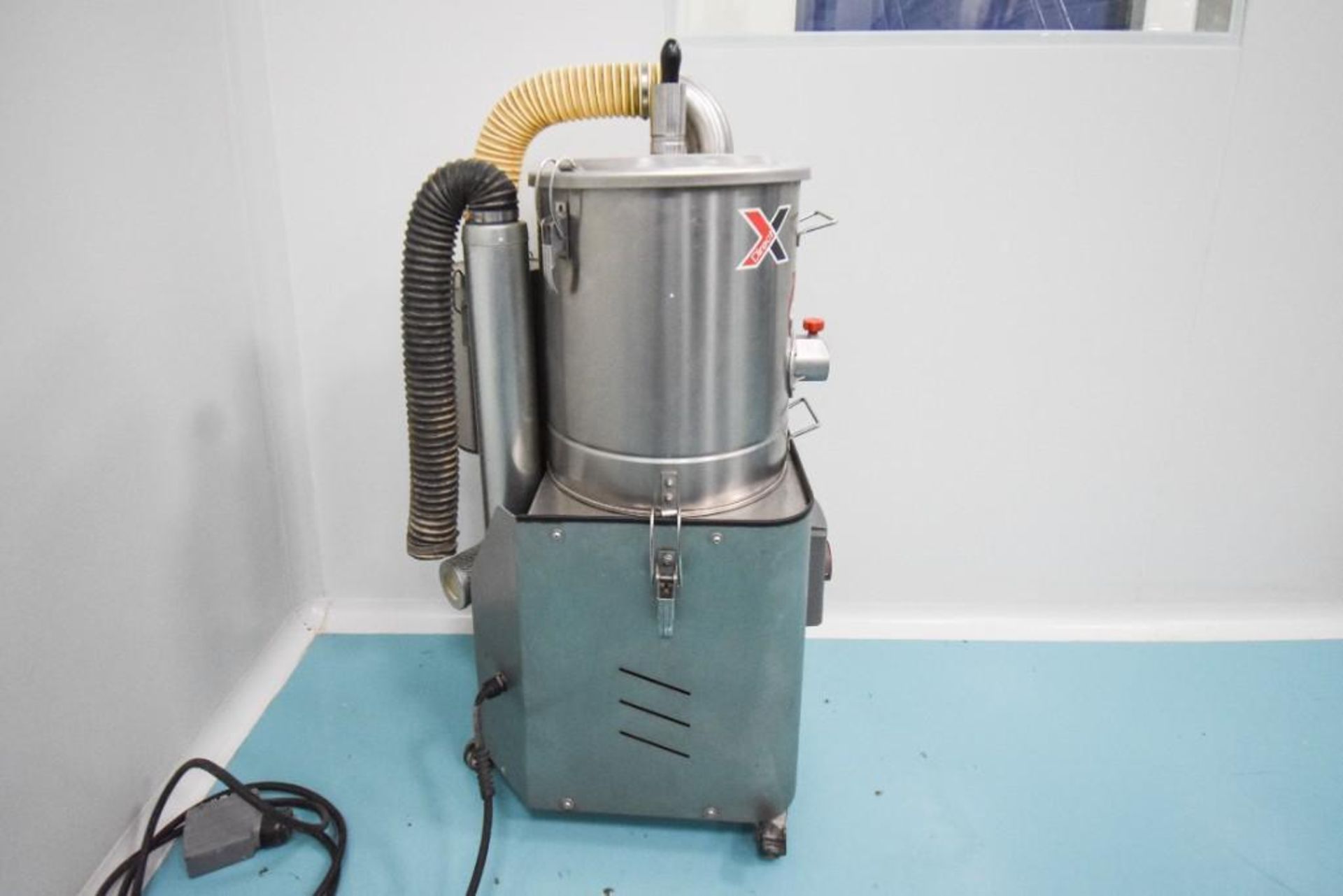 Delfin Vacuum/Dust Collector - Image 6 of 7