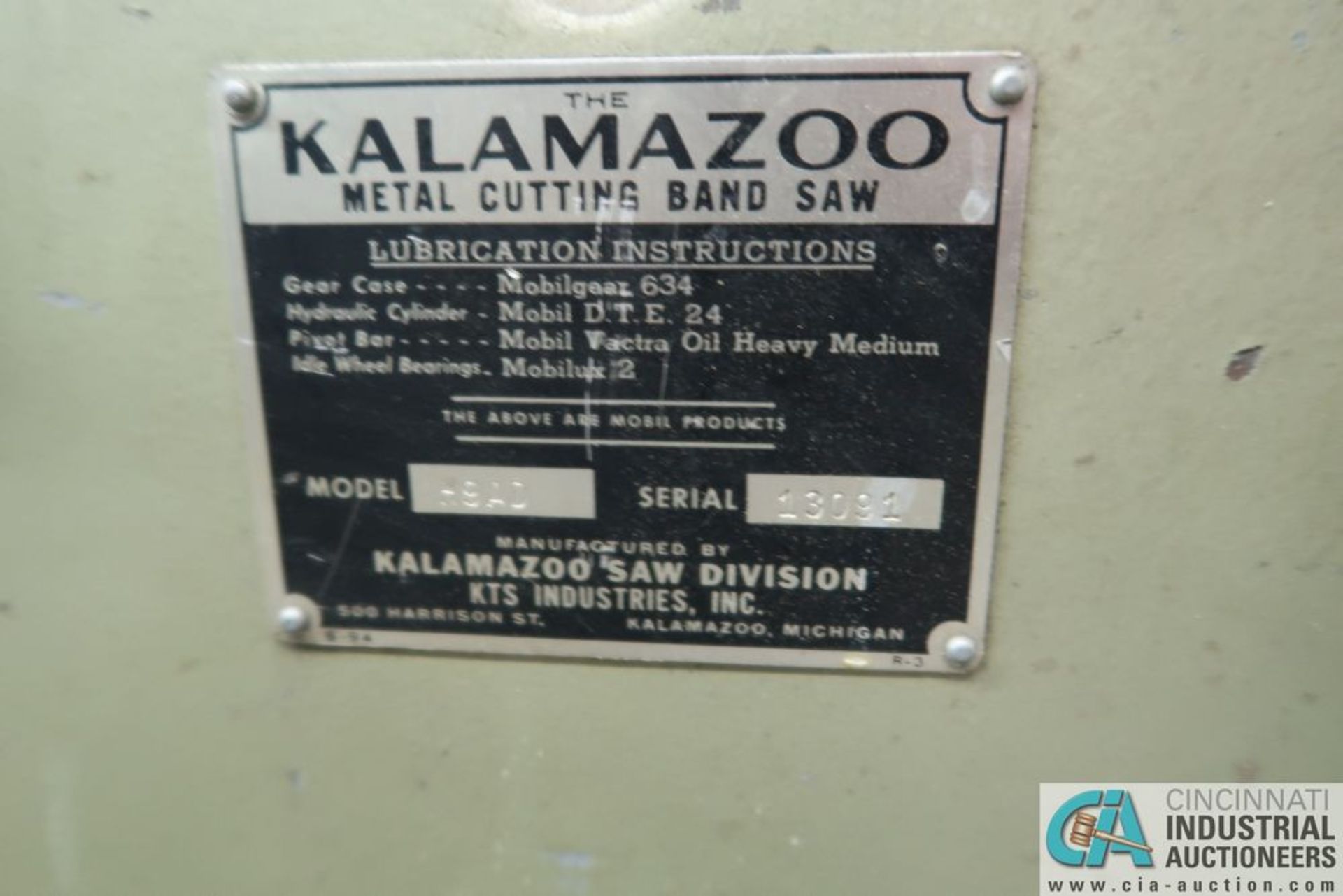 KALMAZOO MODEL H9AD HORIZONTAL PORTABLE BAND SAW; S/N 13091, WITH EXTRA BLADES **Loading Fee Due the - Image 5 of 5