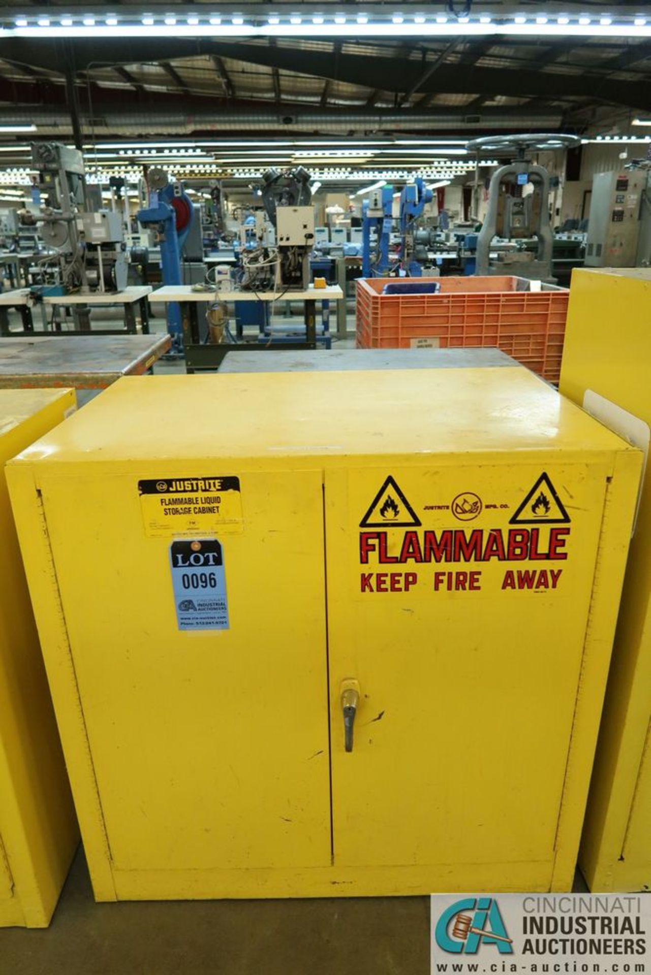 30 GALLON CAPACITY JUSTRITE MODEL 25330 FLAMMABLE LIQUID STORAGE CABINET **Loading Fee Due the "