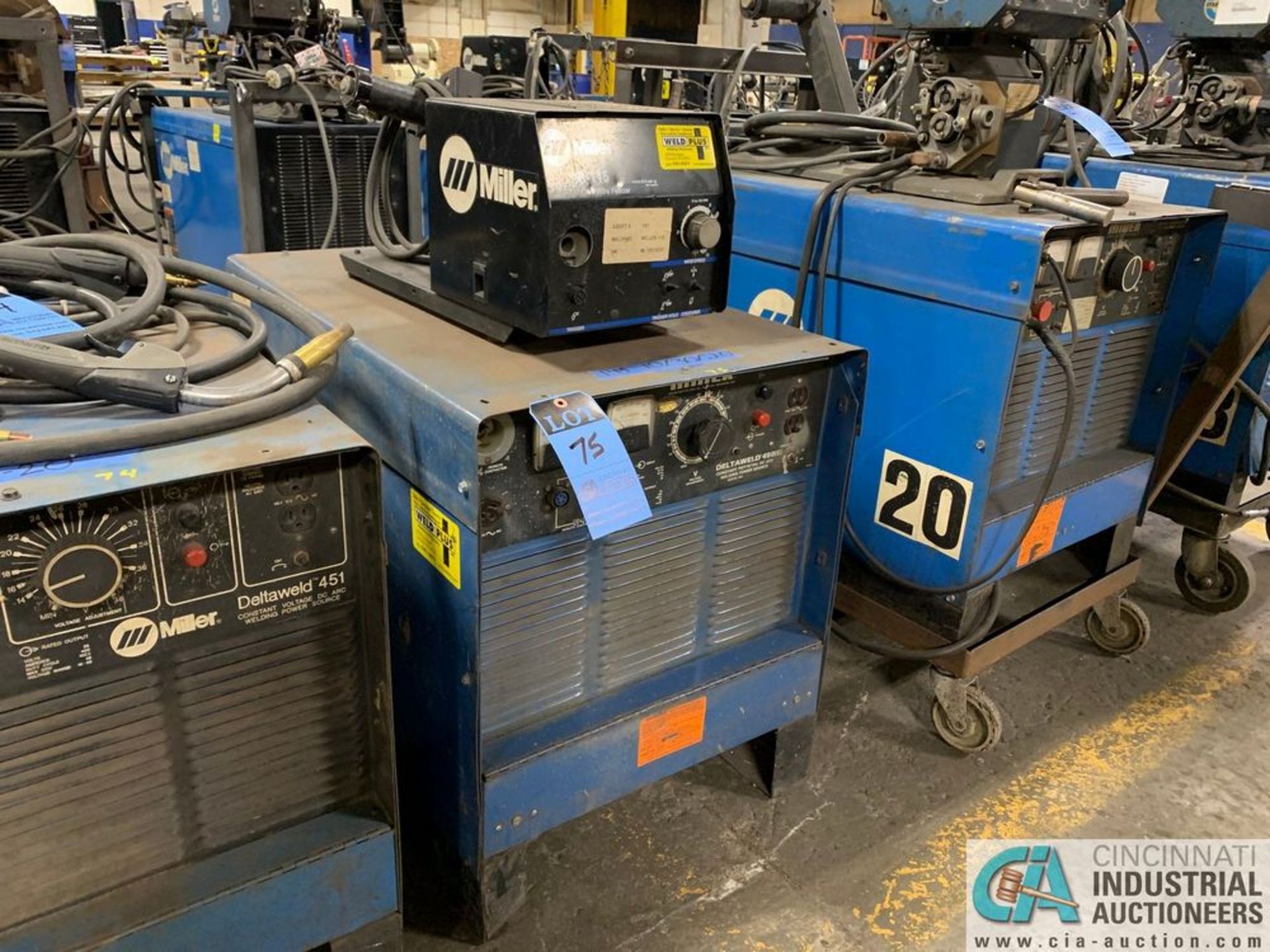 MILLER DELTAWELD 450S WELDER W/ R115 WIRE FEED