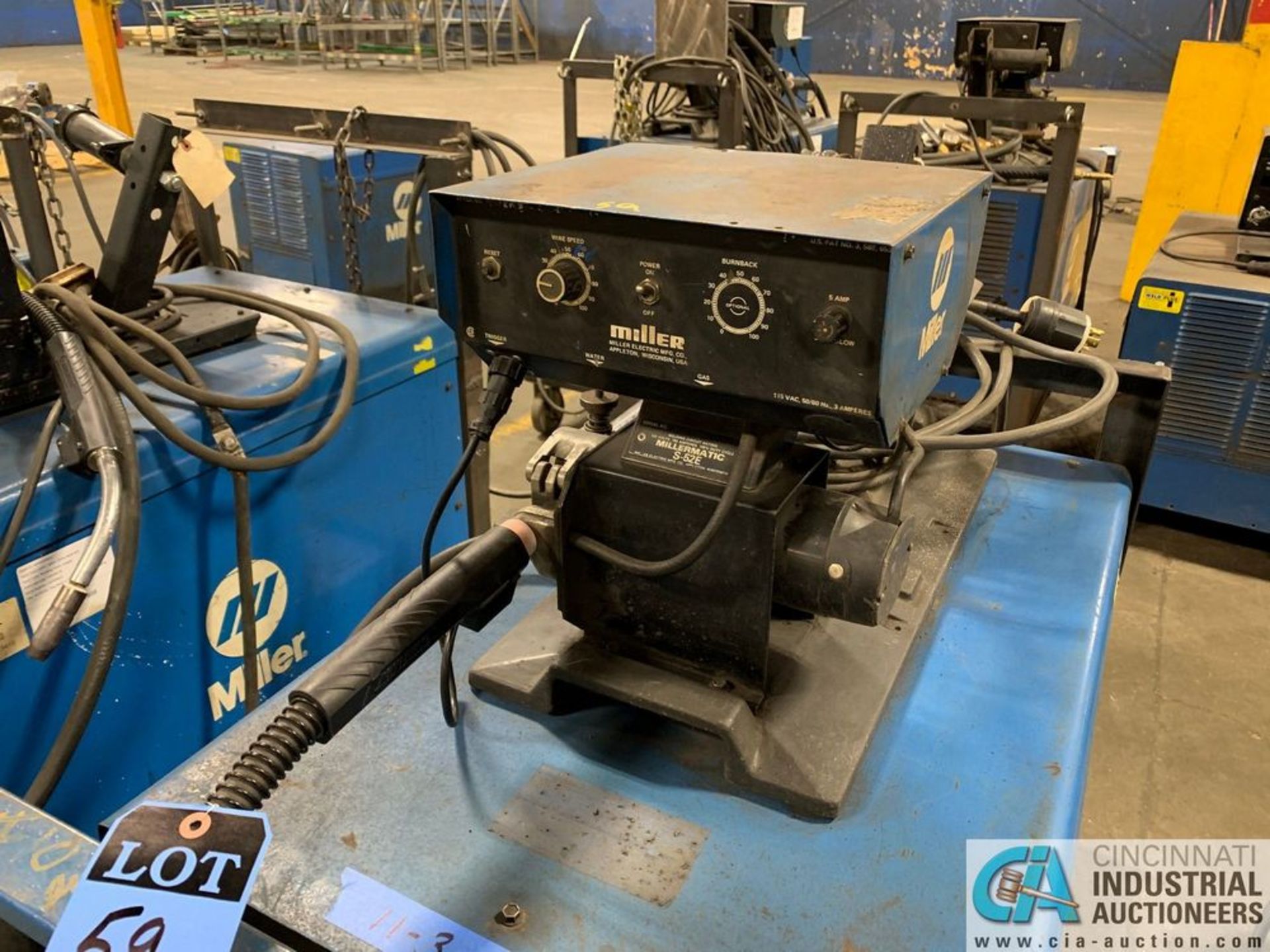 MILLER DELTAWELD 452 WELDER W/ S-52E WIRE FEED; S/N LA104654 - Image 5 of 7