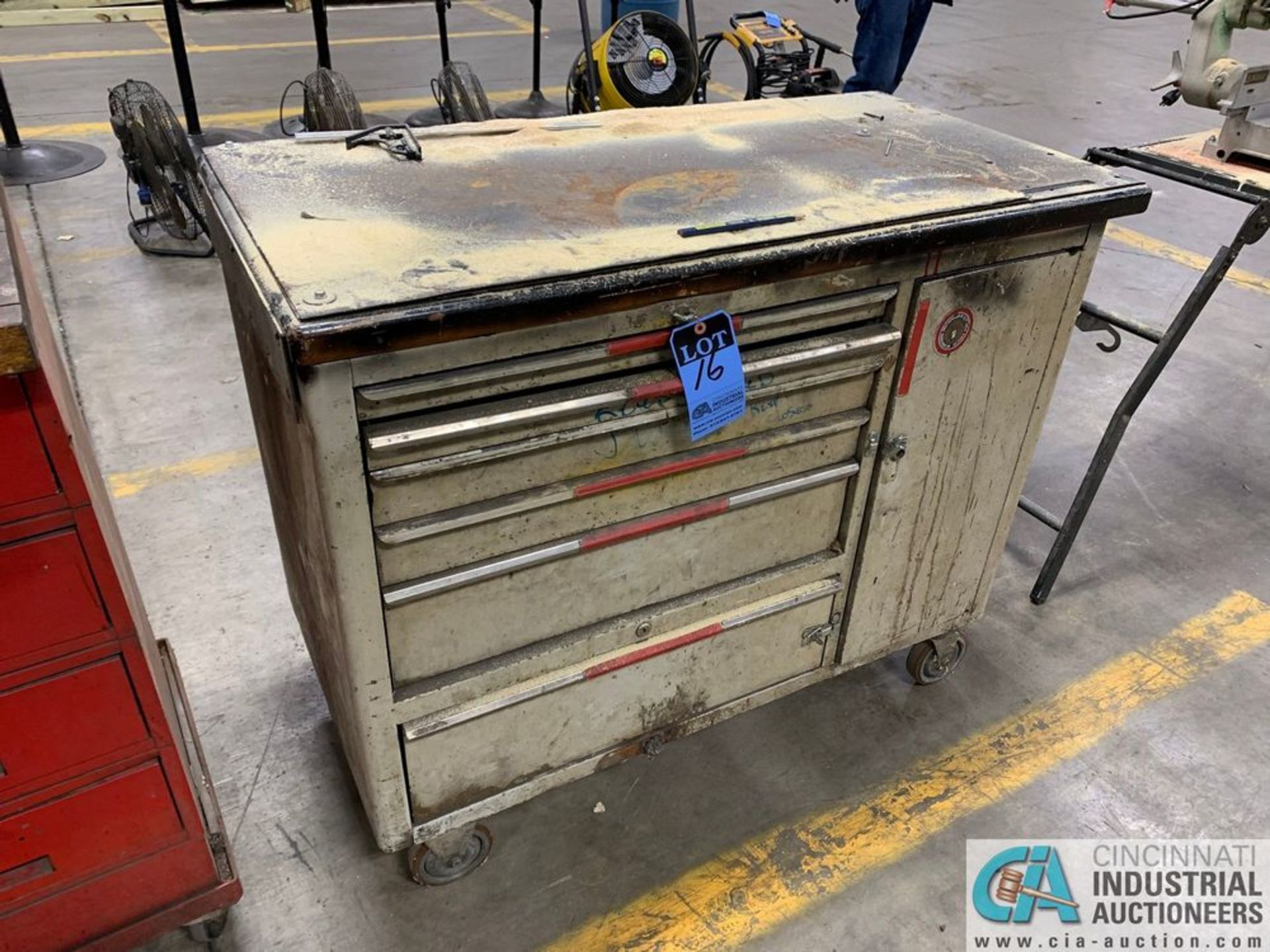 24" X 48" PORTABLE TOOLBOX - Image 2 of 2