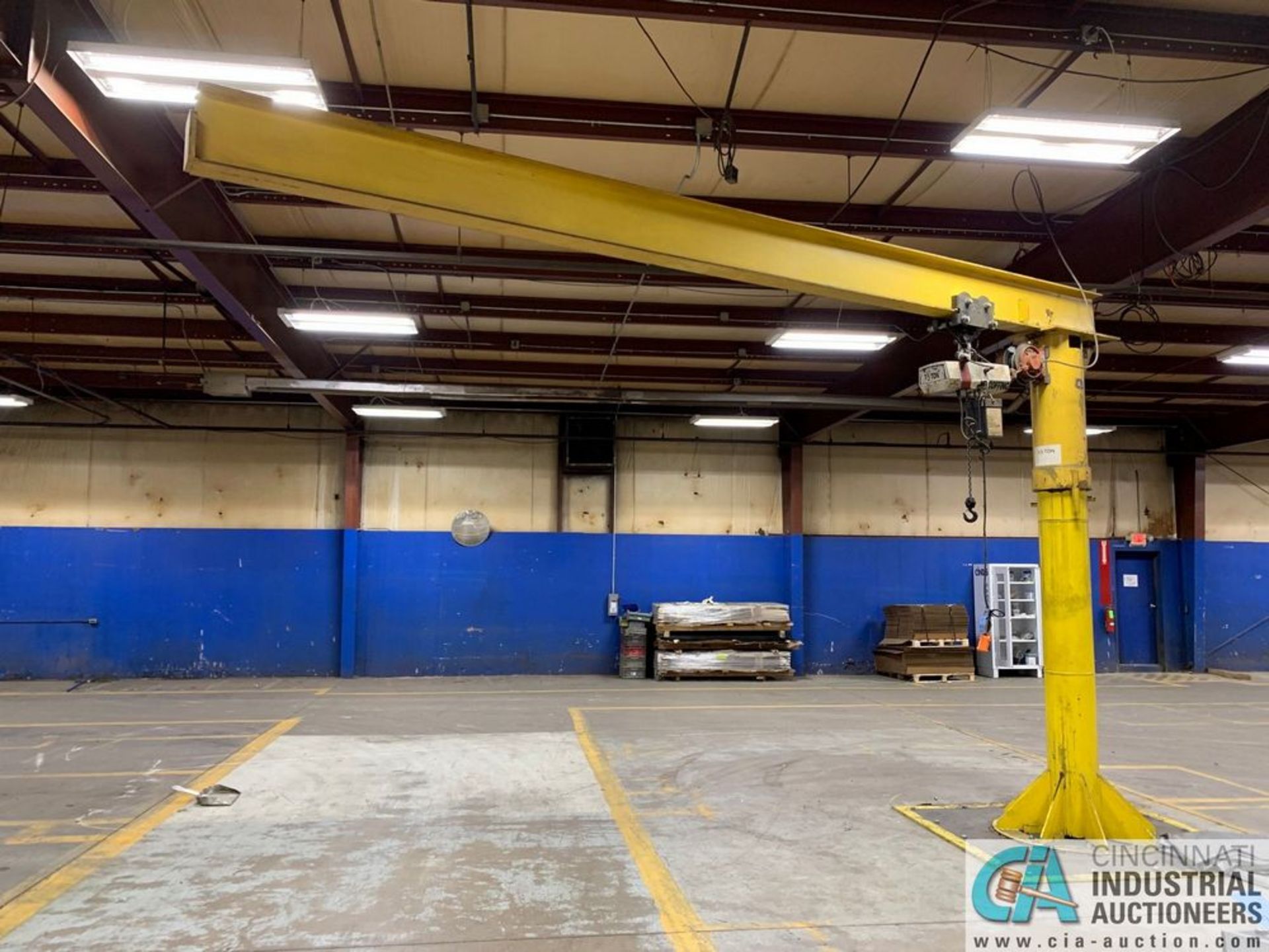 1/3 TON X 18' ARM FREE-STANDING JIB CRANE**Loading Fee Due the "ERRA" Affordable Rigging, $500.00**