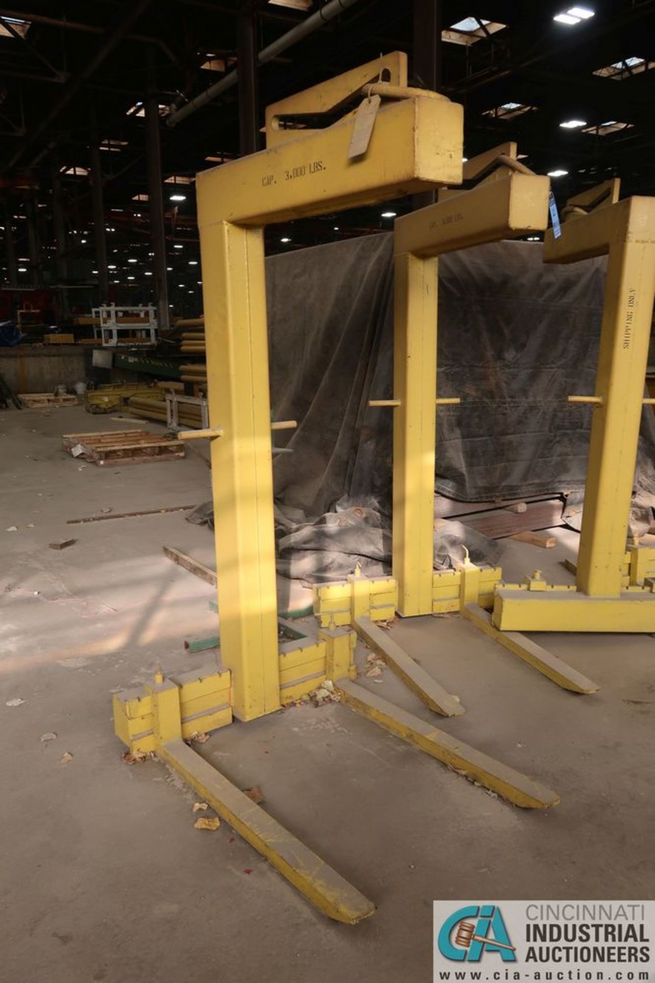 3,000 LB. CAPACITY CRANE TYPE PALLET LIFTER, ADJUSTABLE FORKS - Image 3 of 3