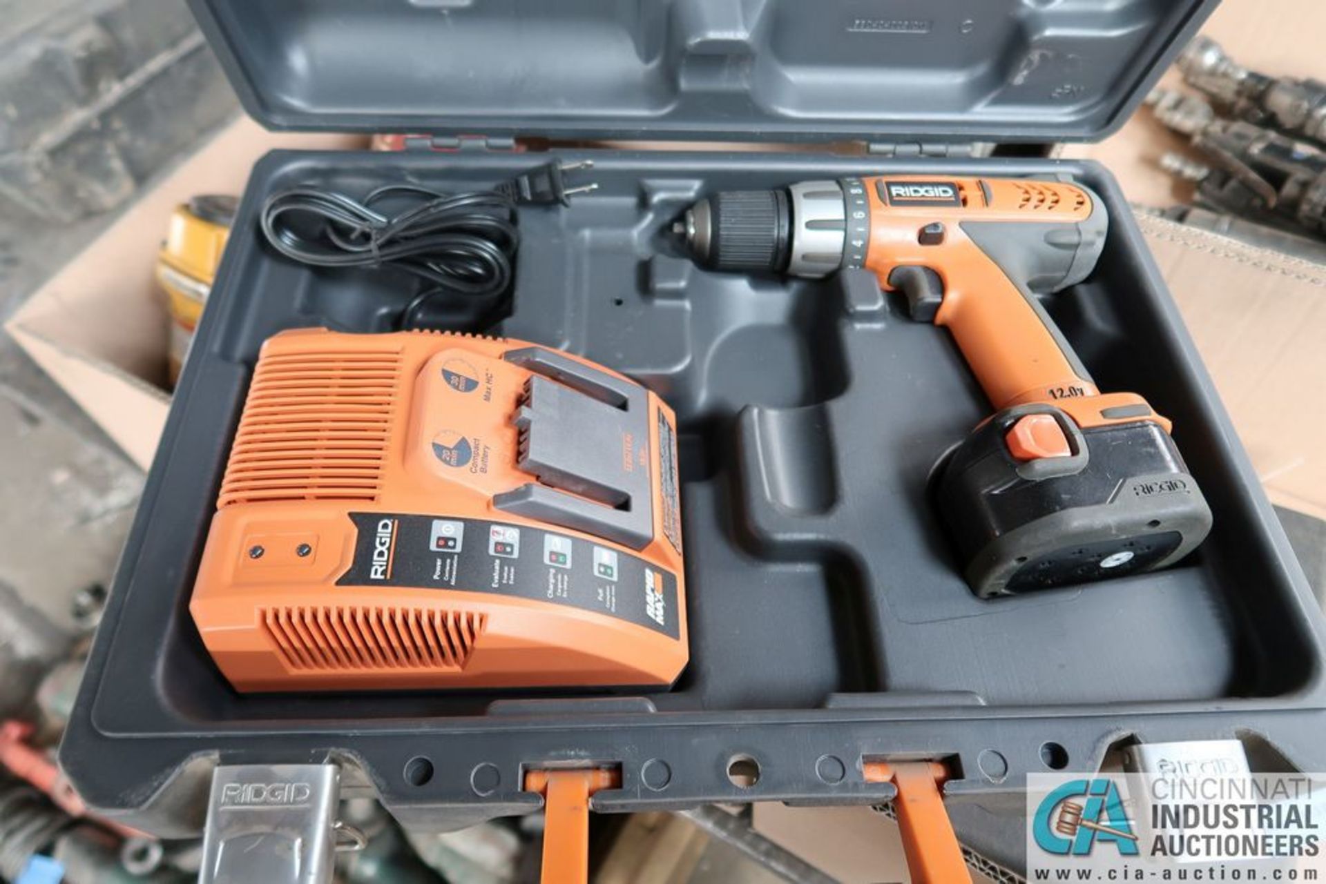 RIDGID CORDLESS DRILL WITH CHARGER AND CASE