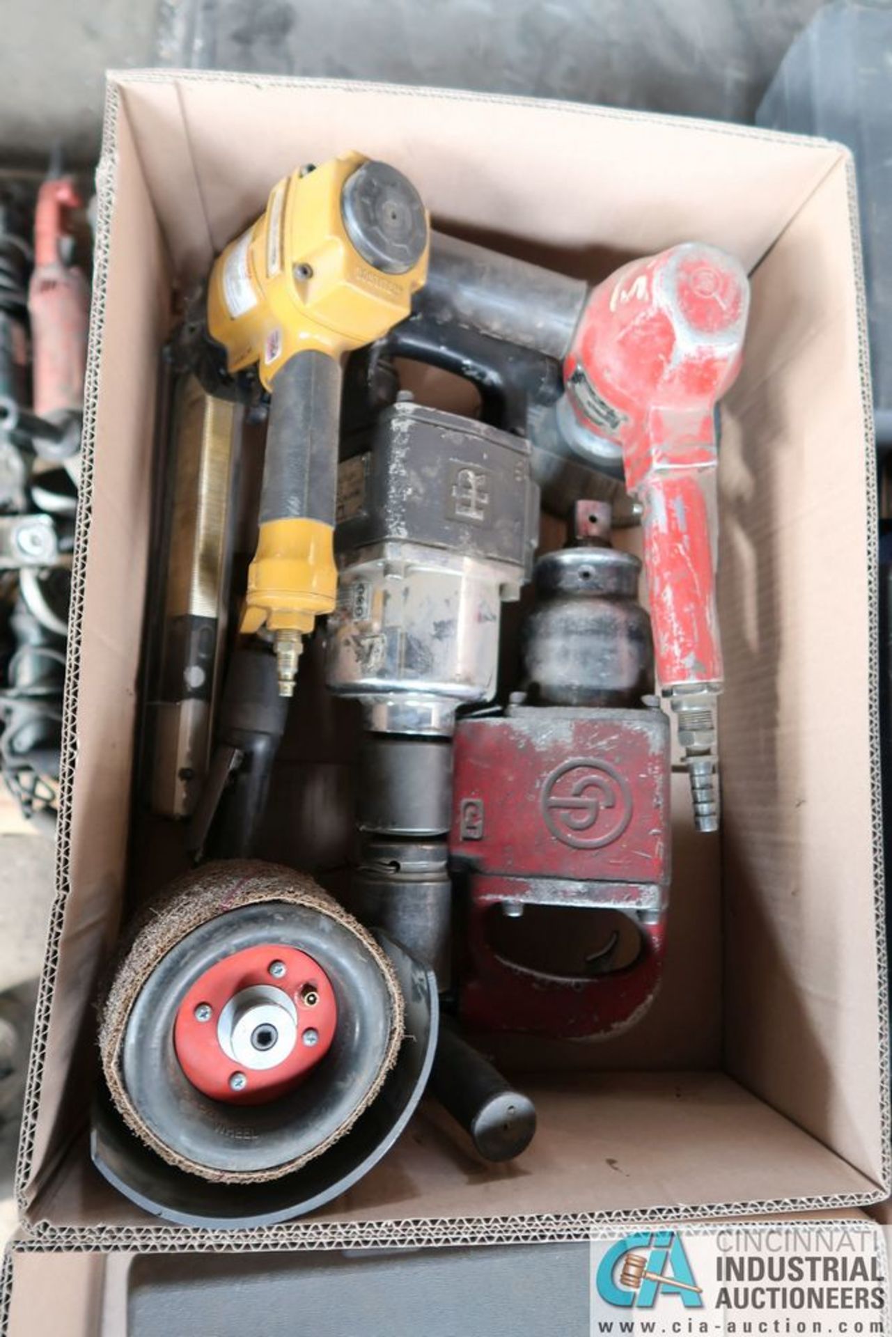 (LOT) PNEUMATIC TOOLS INCLUDING (2) IMPACT WRENCHES, (2) GRINDERS, STAPLE GUN