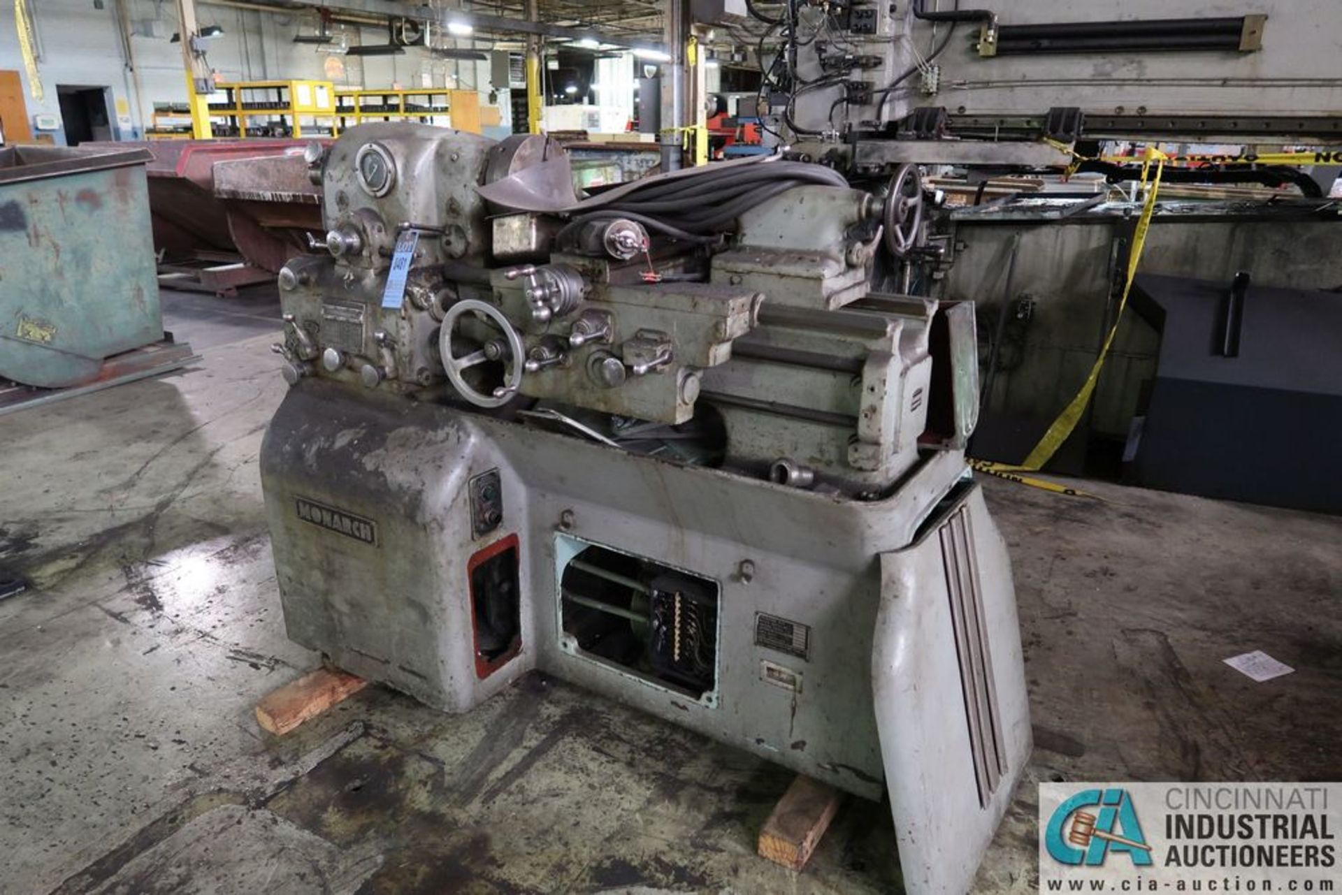 12.5" X 20" MONARCH MODEL 10EE GEARED HEAD ENGINE LATHE **OUT OF SERVICE - REPAIR ISSUES UNKNOWN**