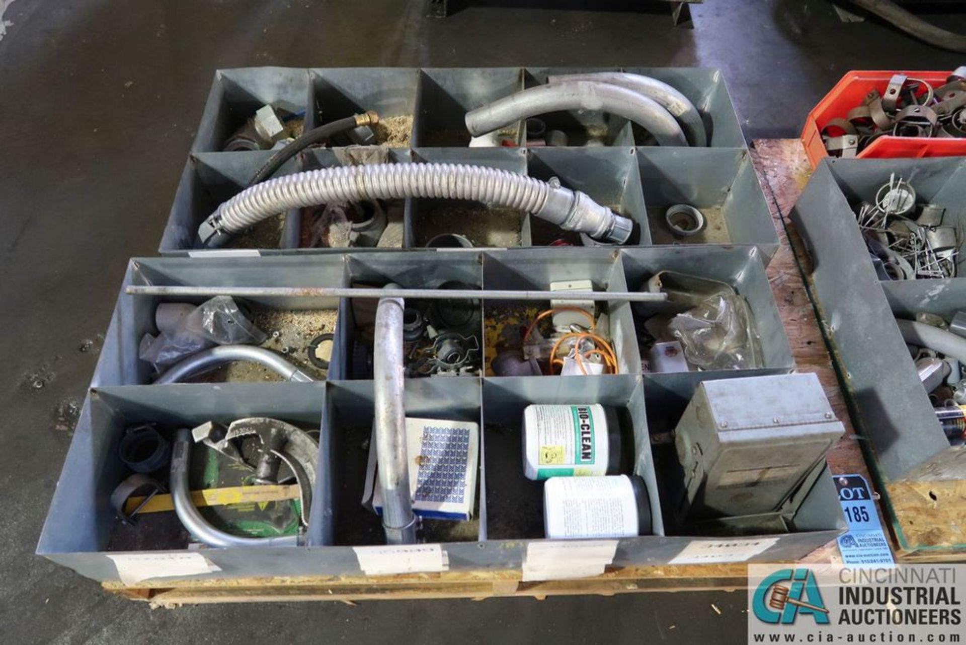 (LOT) MISCELLANEOUS ELECTRICAL CONNECTIONS