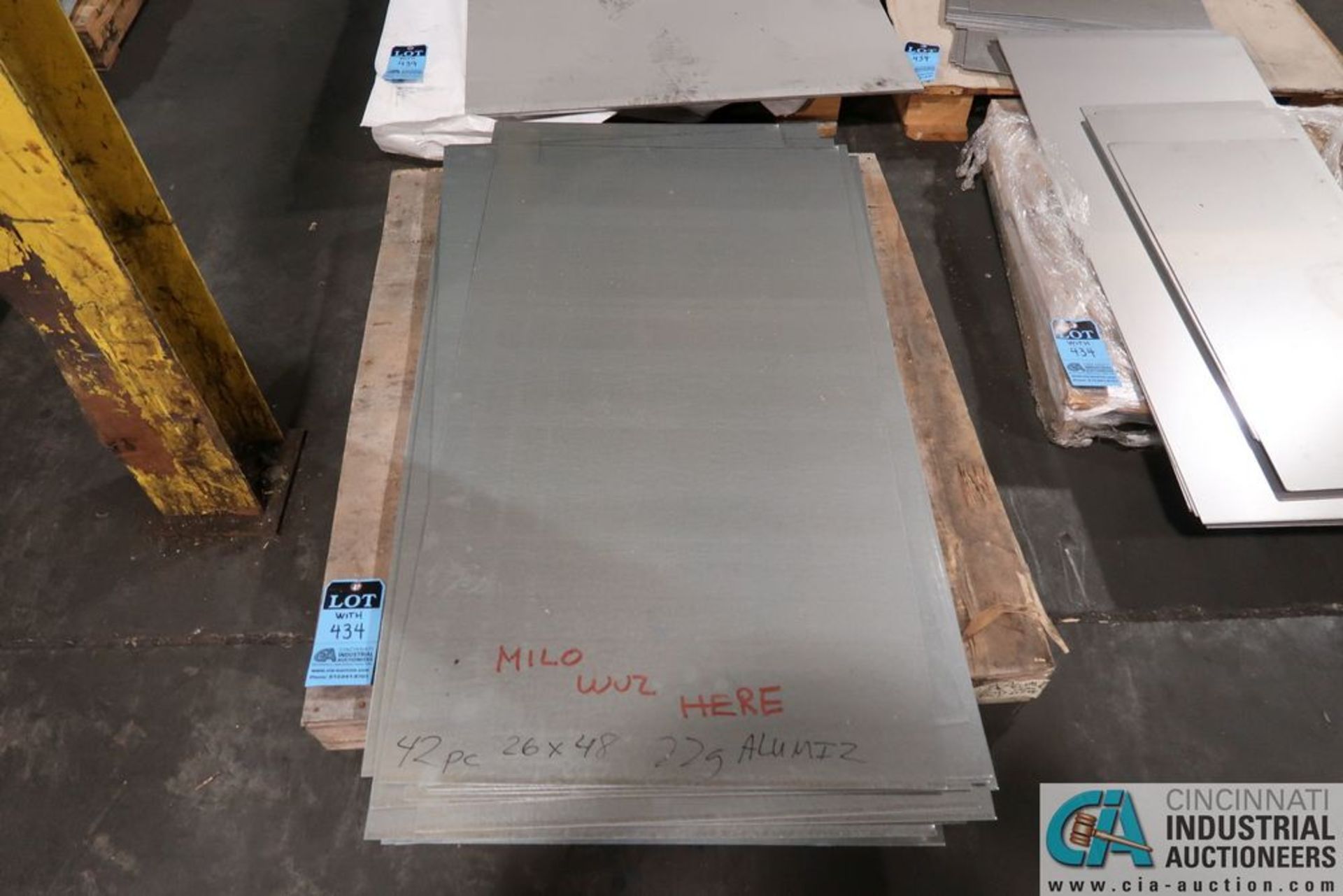 SKIDS CUT OF SIZE ALUMINUM, STAINLESS, GALVANIZED AND COLD ROLLED STEEL FLAT STOCK **SPECIAL - Image 6 of 22