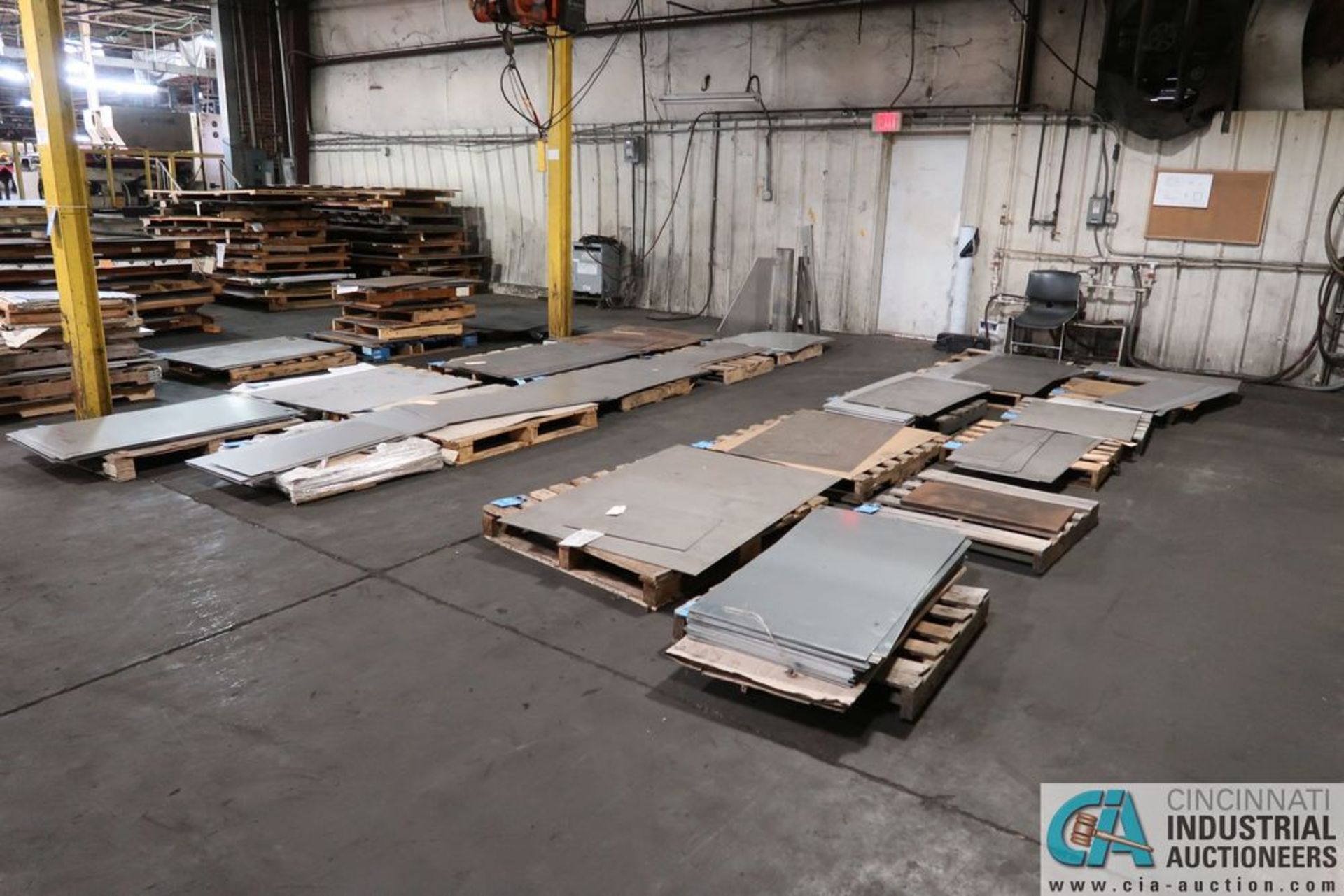 SKIDS CUT OF SIZE ALUMINUM, STAINLESS, GALVANIZED AND COLD ROLLED STEEL FLAT STOCK **SPECIAL - Image 21 of 22