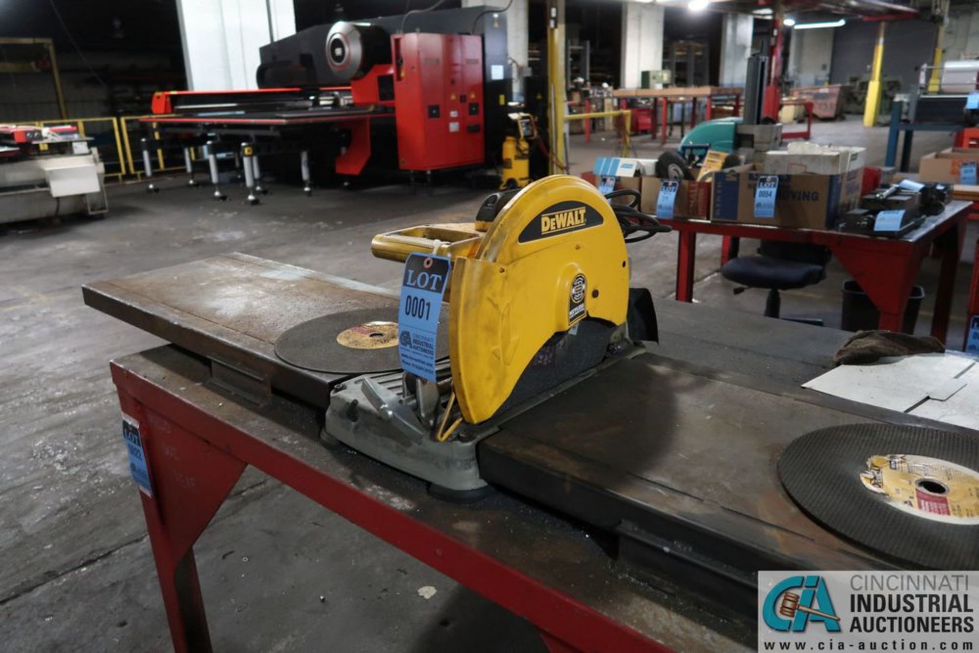 14" DEWALT MODEL D28715 ABRASIVE CHOP SAW - Image 3 of 3