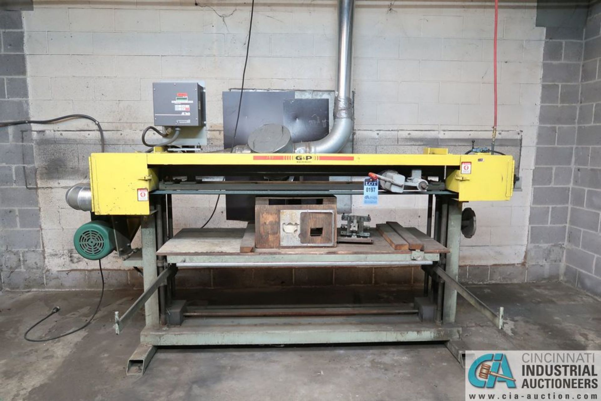 6" WIDE X 90" BELT G&P MACHINERY MODEL UNKNOWN HORIZONTAL BELT SANDER; *ERRA LOADING FEE - $300.00* - Image 3 of 8